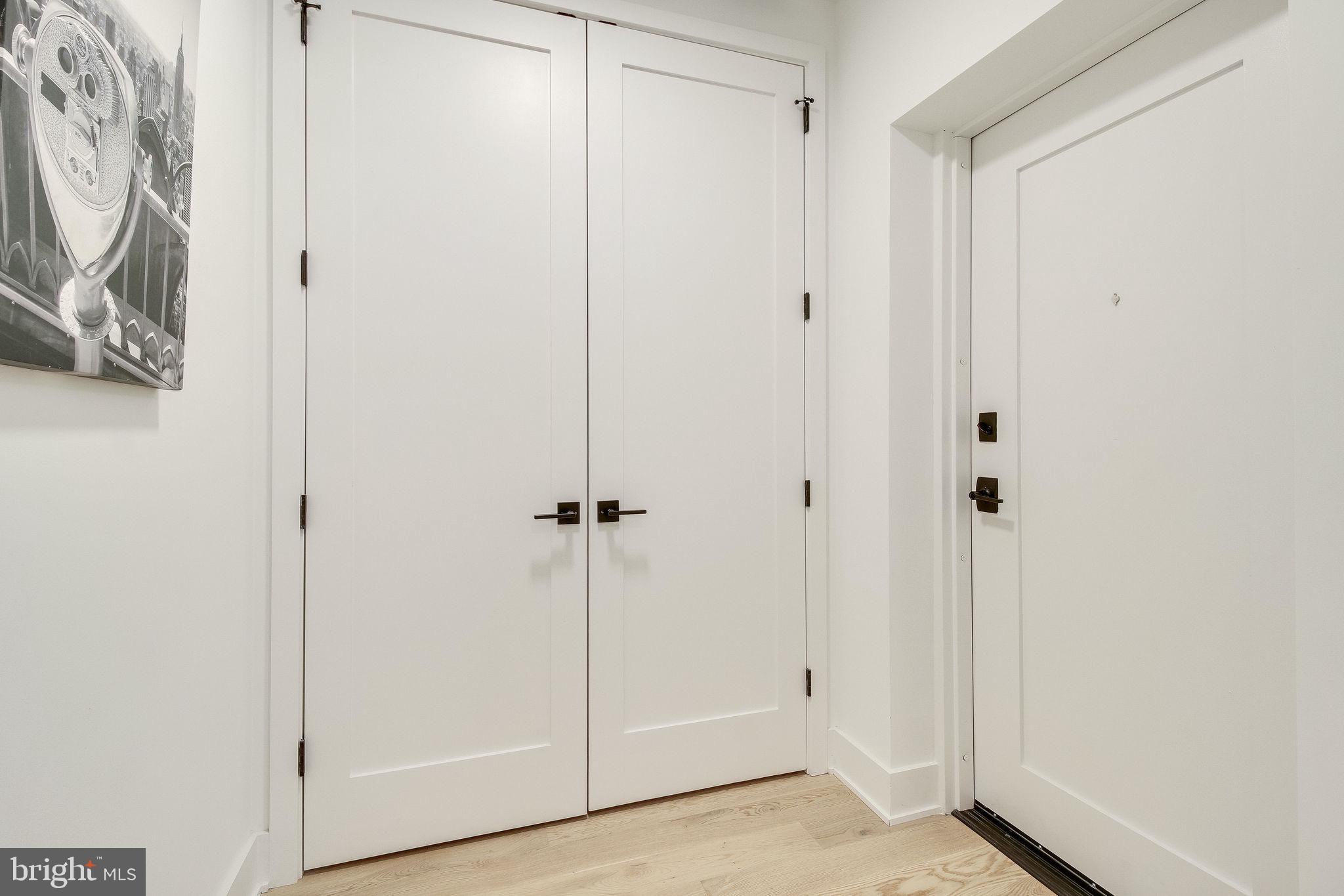 BOTTLING HOUSE - Residential Lease