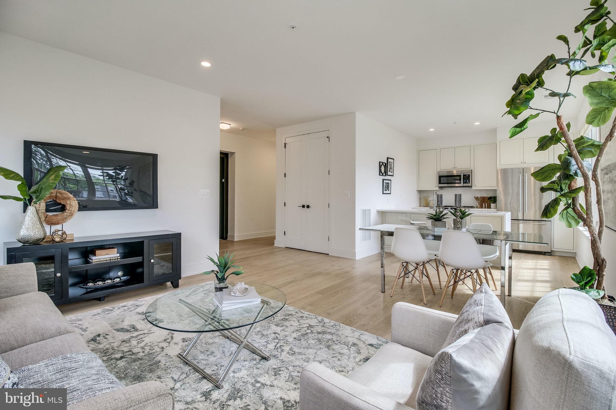 BOTTLING HOUSE - Residential Lease