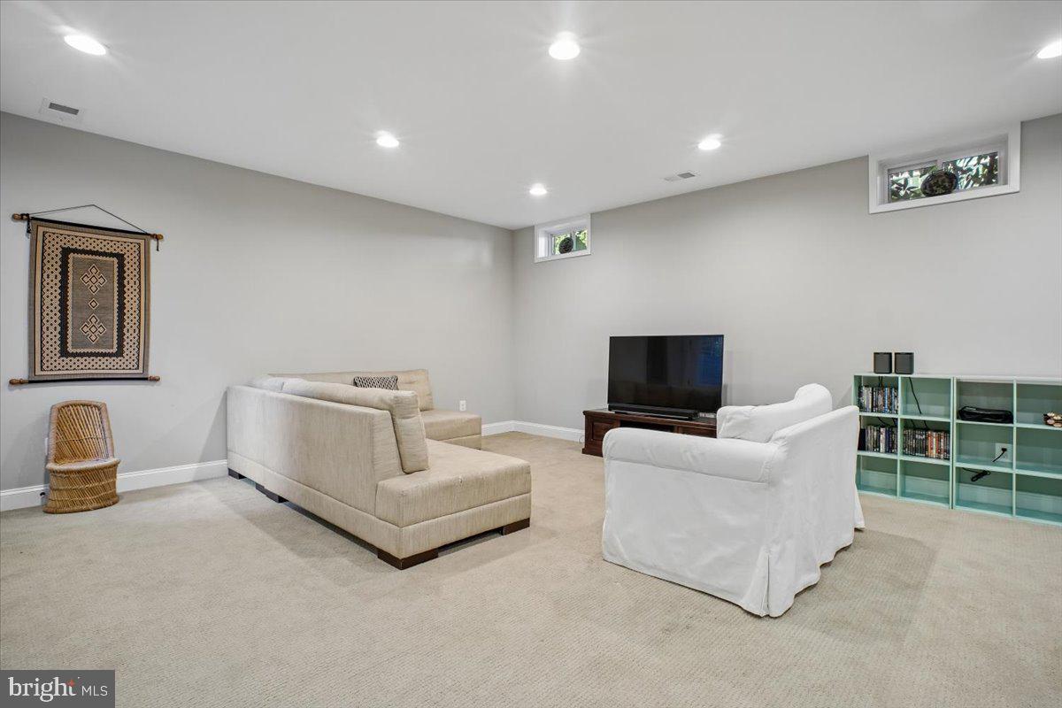 WOODLAND - Residential
