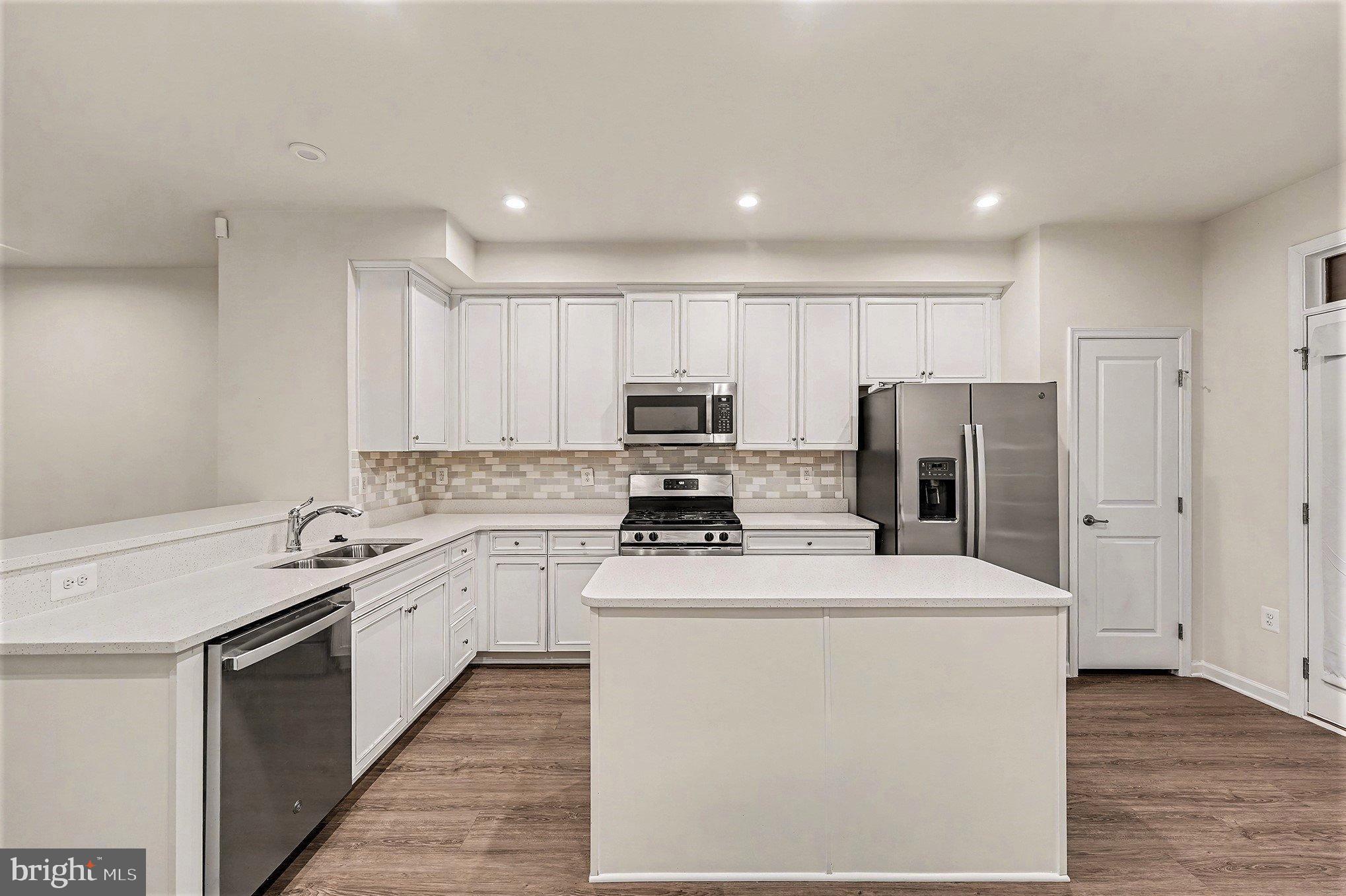 FREDERICKSBURG CITY - Residential Lease