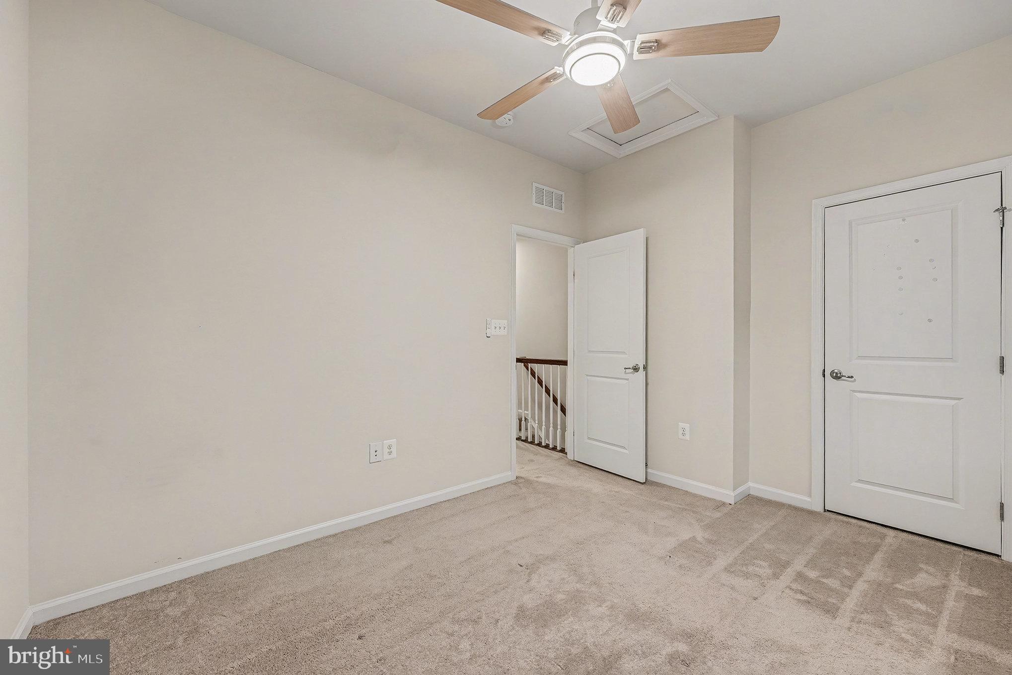 FREDERICKSBURG CITY - Residential Lease