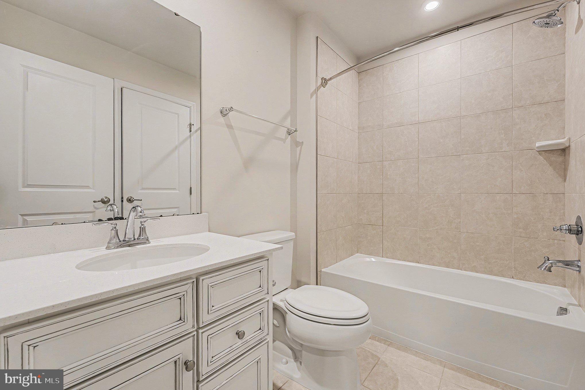 FREDERICKSBURG CITY - Residential Lease