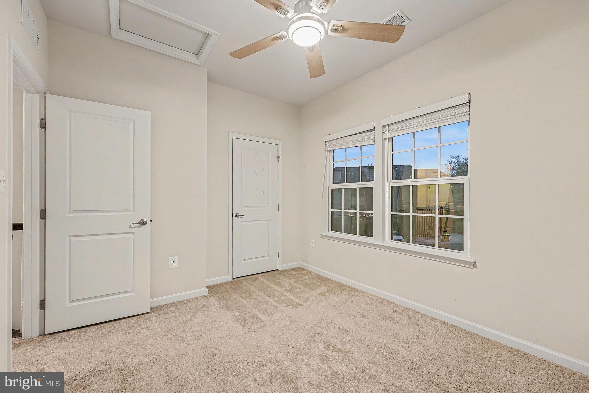 FREDERICKSBURG CITY - Residential Lease