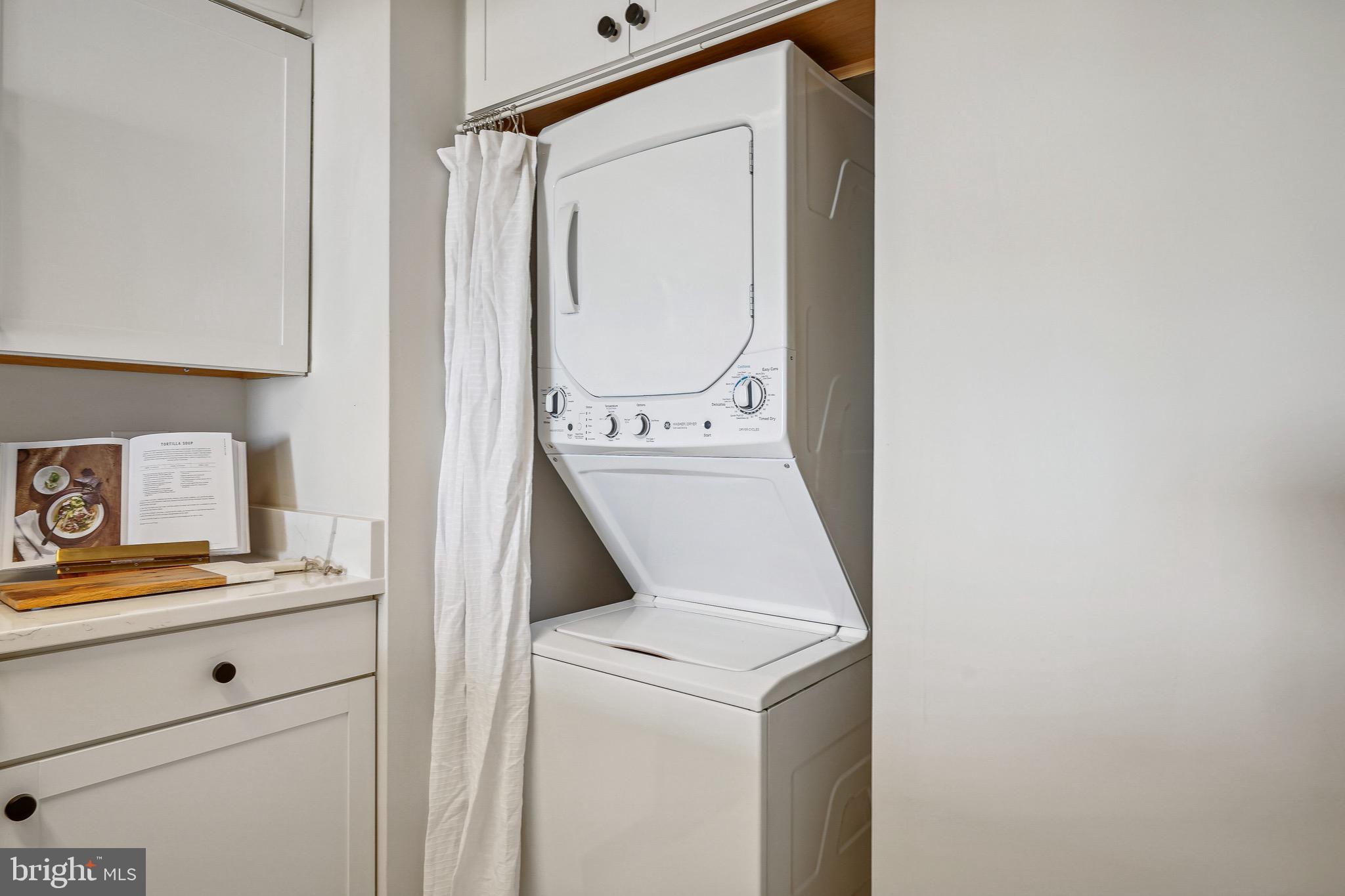 ALTA VISTA - Residential