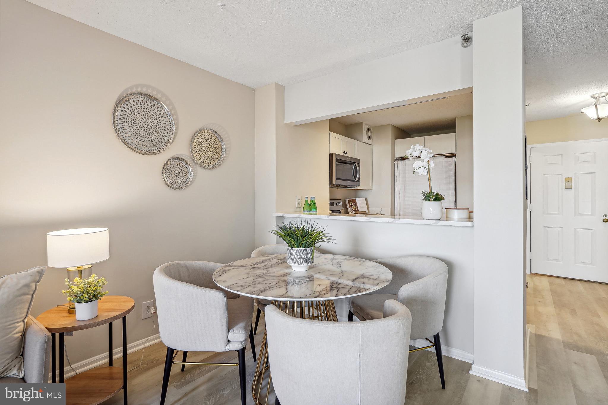 ALTA VISTA - Residential