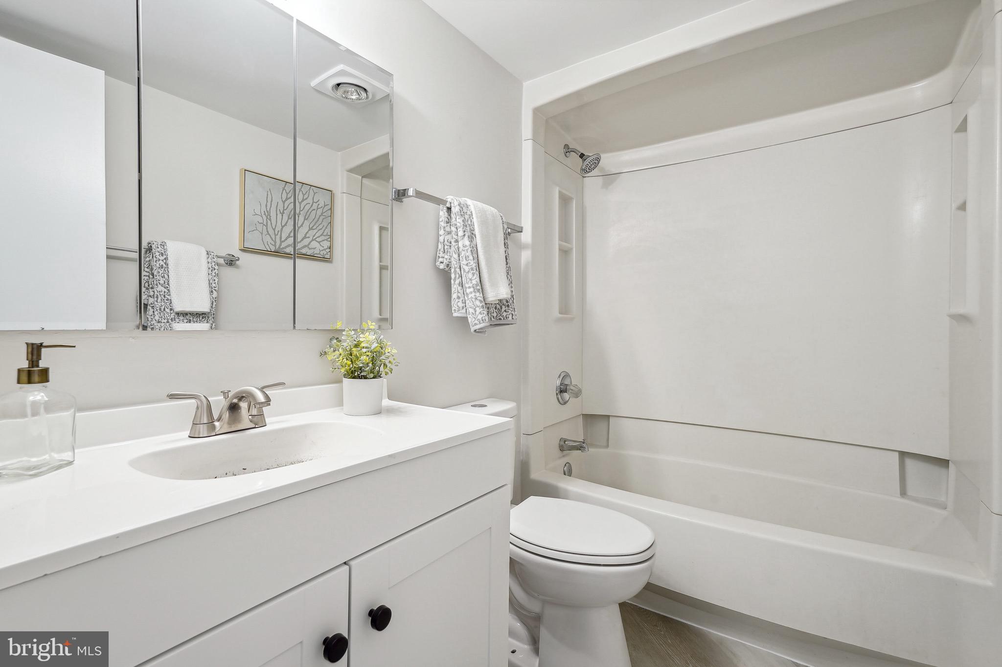 ALTA VISTA - Residential