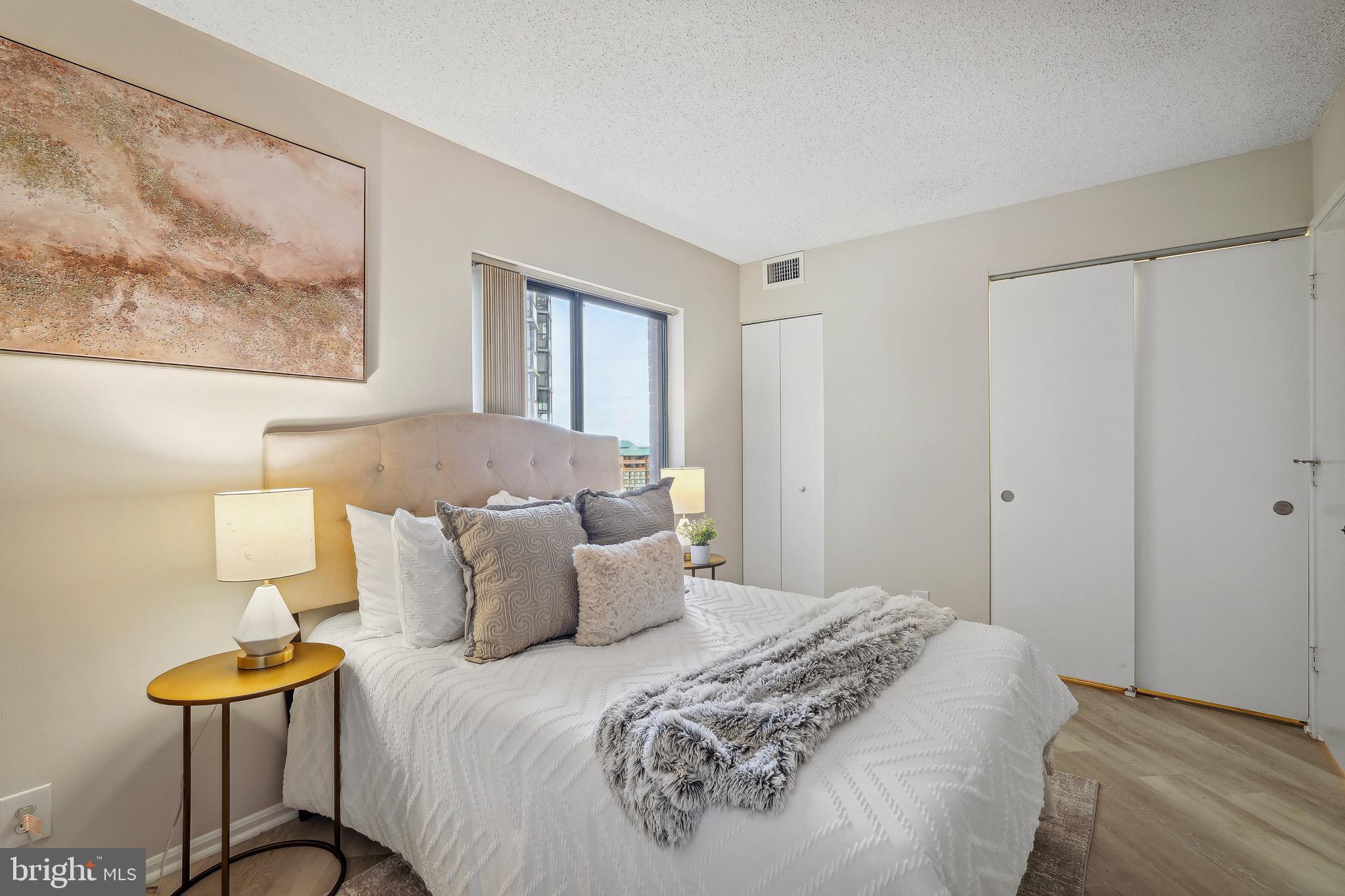 ALTA VISTA - Residential