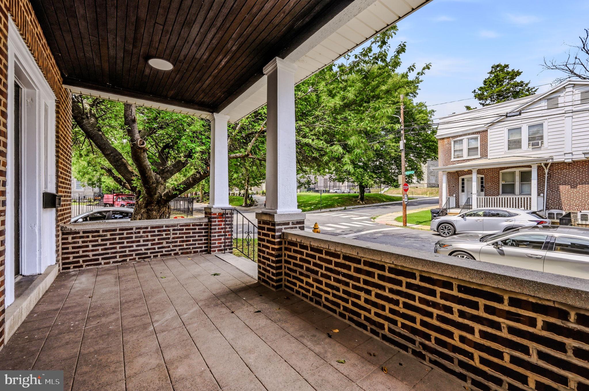 414 W 28TH STREET