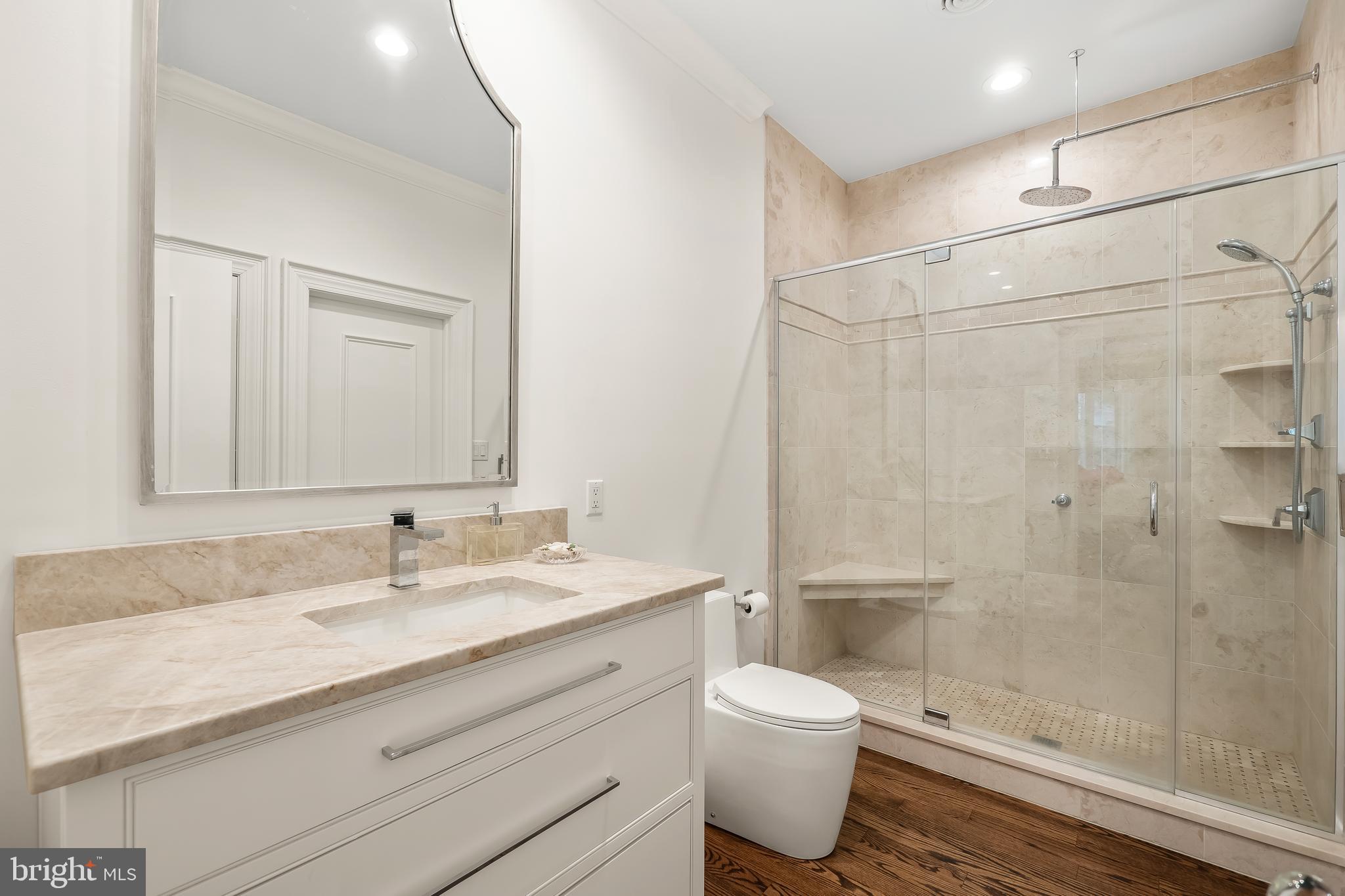 WEYHILL WOODS - Residential