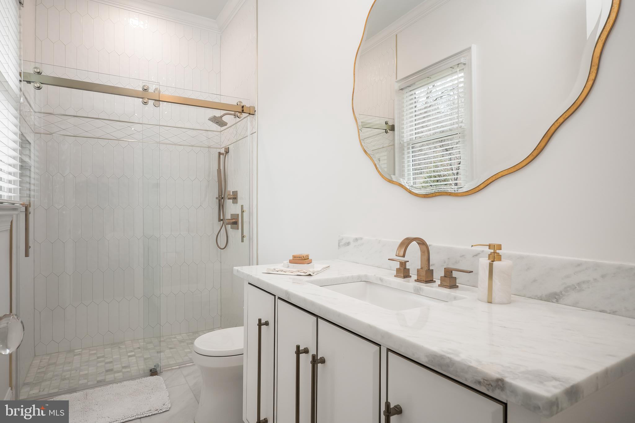 WEYHILL WOODS - Residential