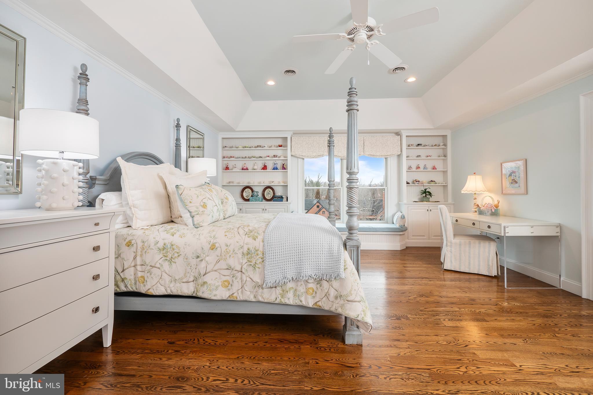 WEYHILL WOODS - Residential