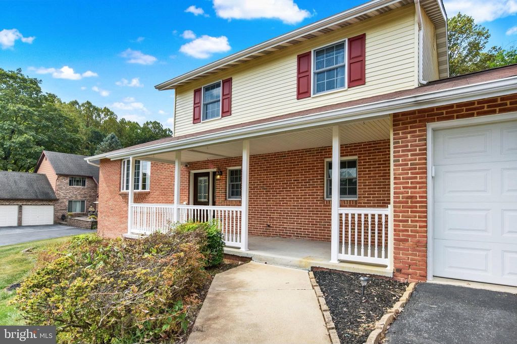 Photo of 483 San Remo Place, LEWISBERRY, PA 17339 (MLS # PAYK2089734)