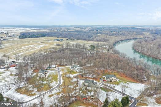 AVON BEND - Residential