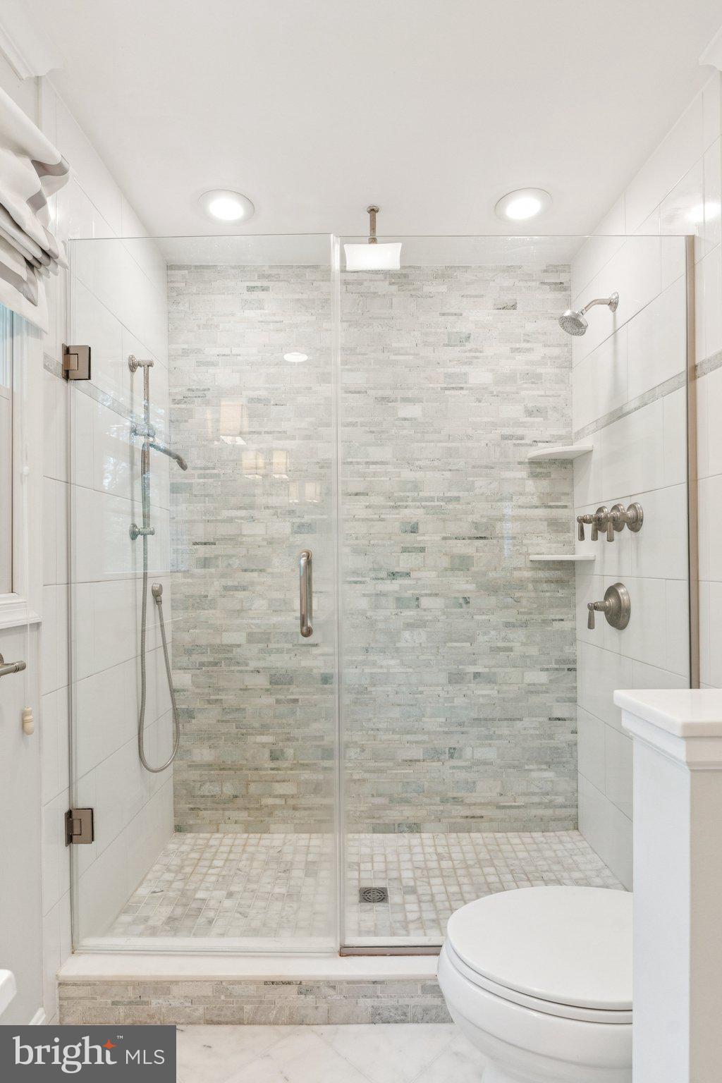 GINGERVILLE MANOR ESTATES - Residential