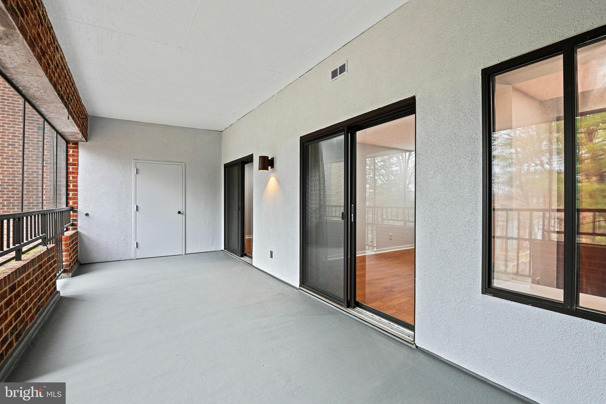 WATERFORD SQUARE - Residential Lease