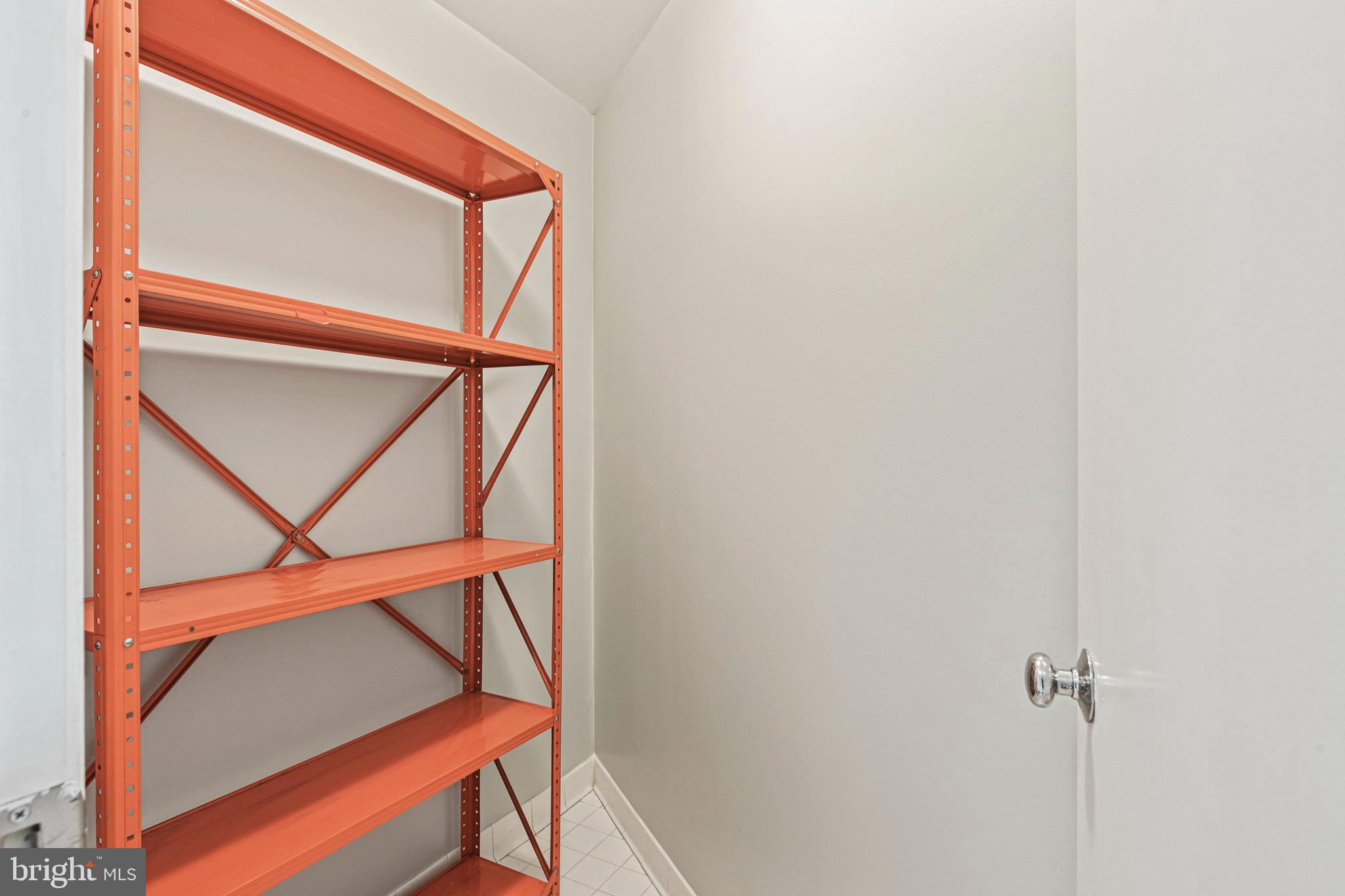 WATERFORD SQUARE - Residential Lease