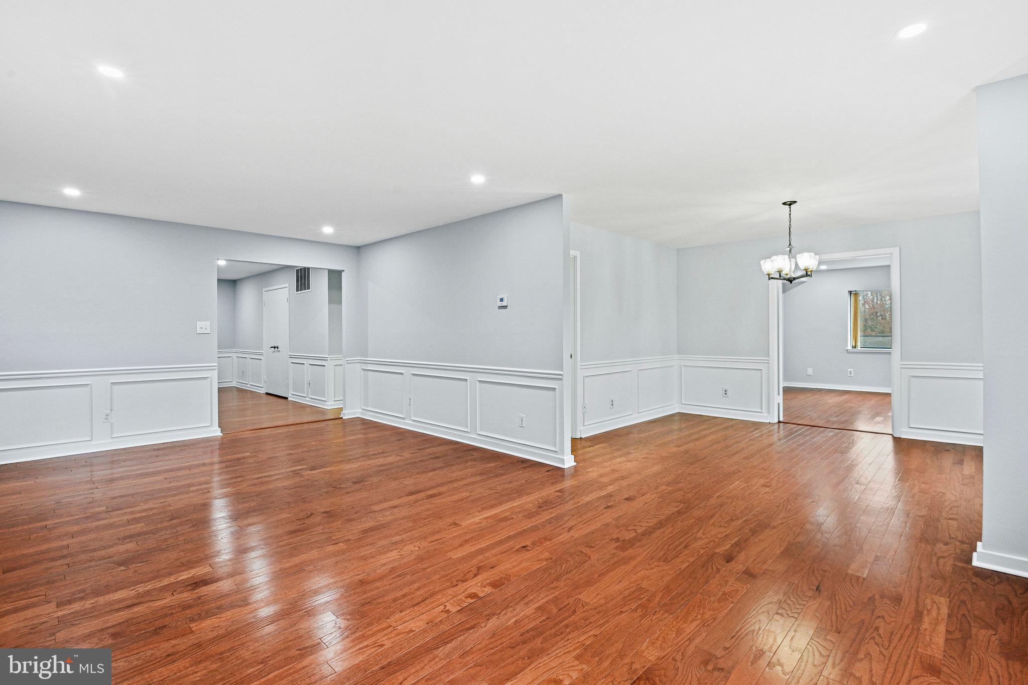 WATERFORD SQUARE - Residential Lease