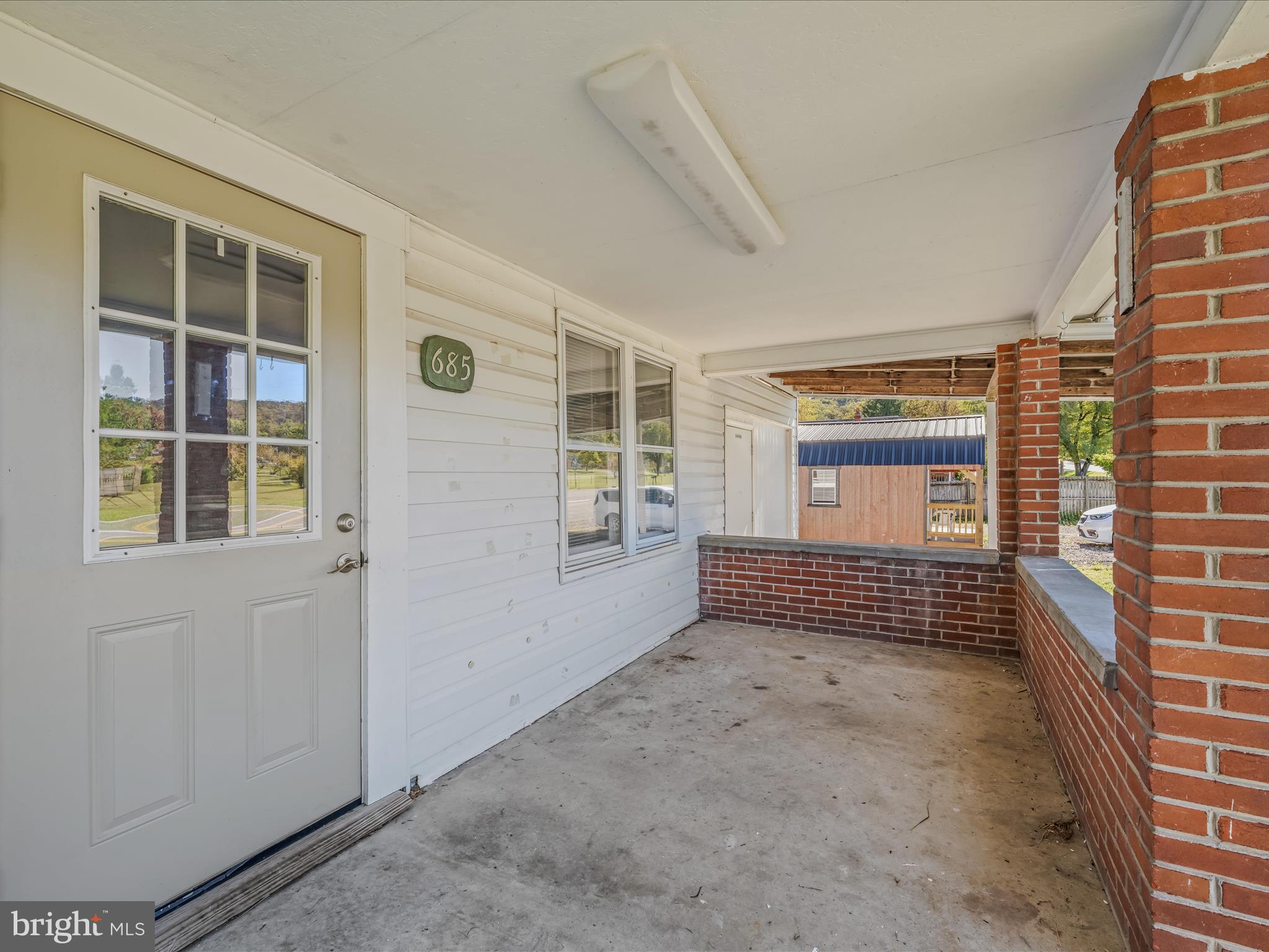 685 HENRY W MILLER BOULEVARD