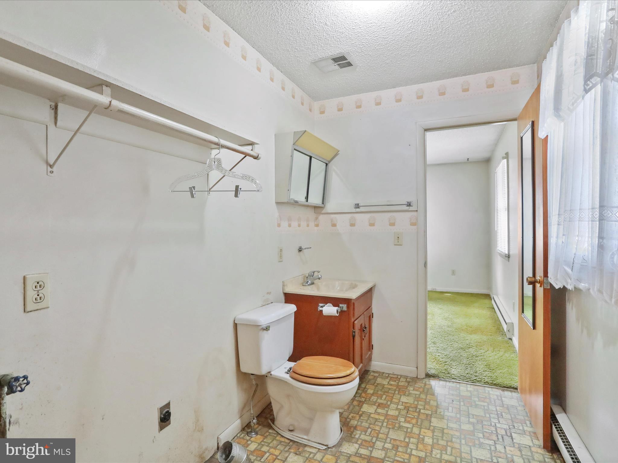 SKY-LIN PARK - Residential