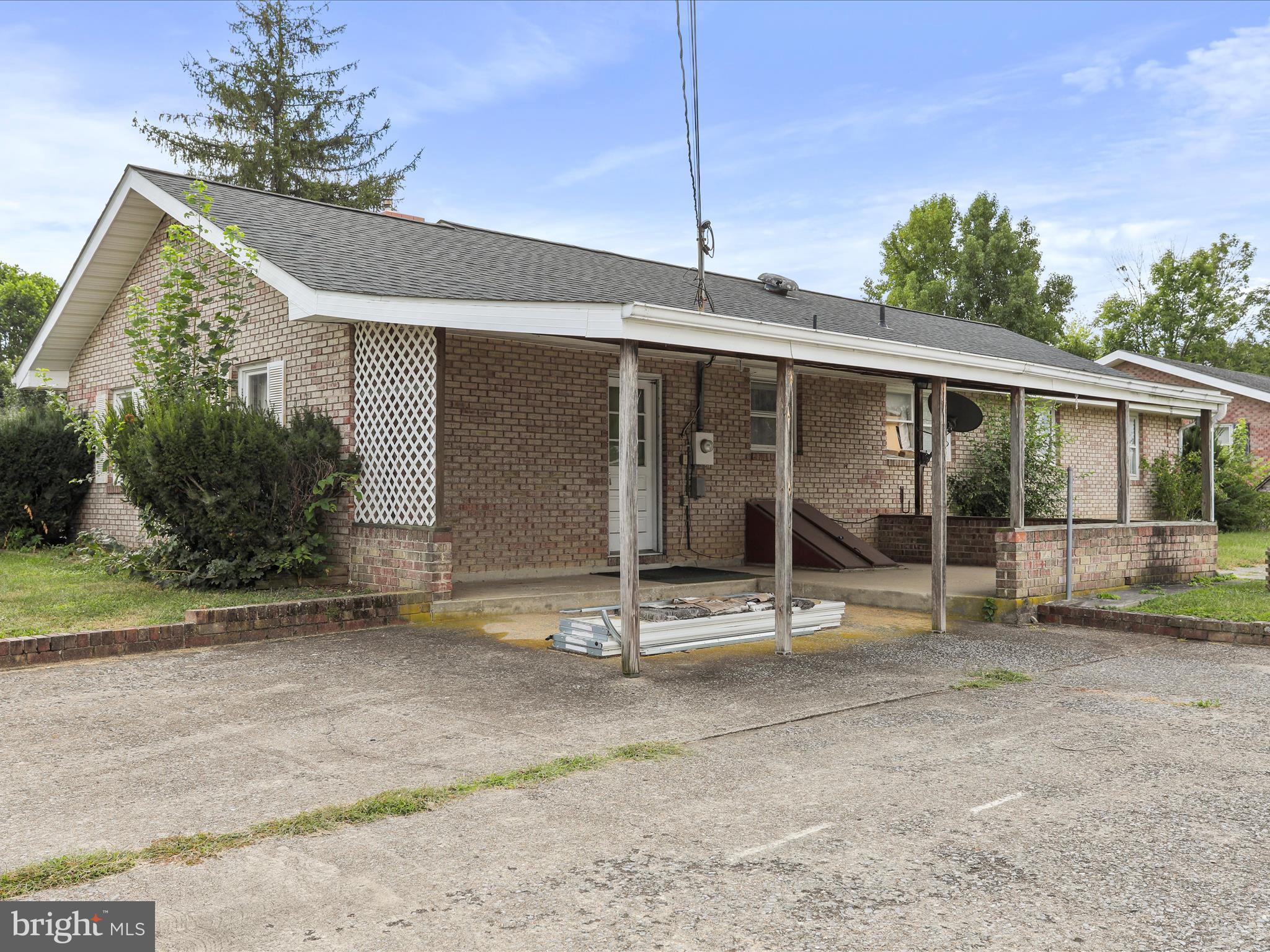 SKY-LIN PARK - Residential