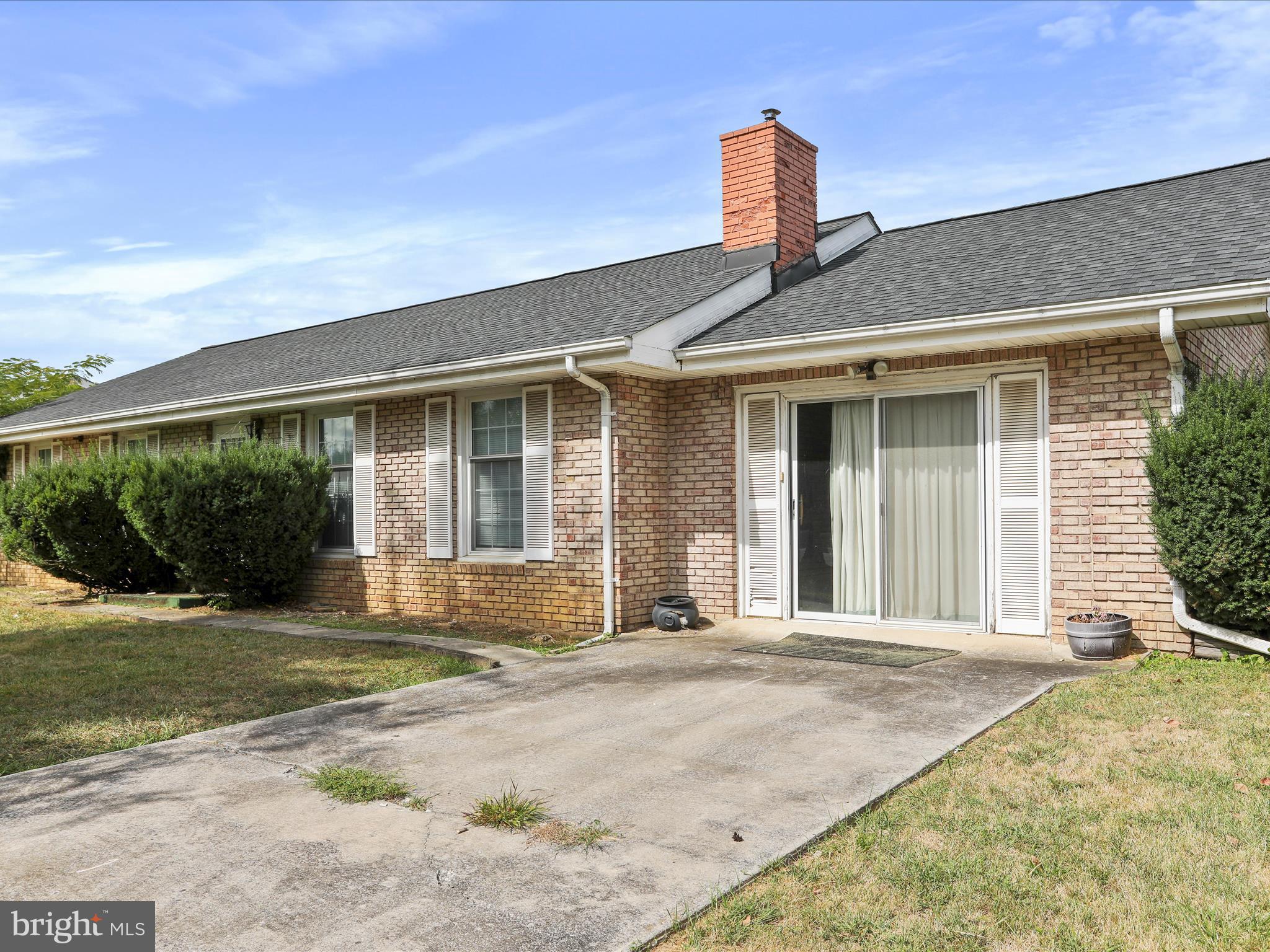 SKY-LIN PARK - Residential