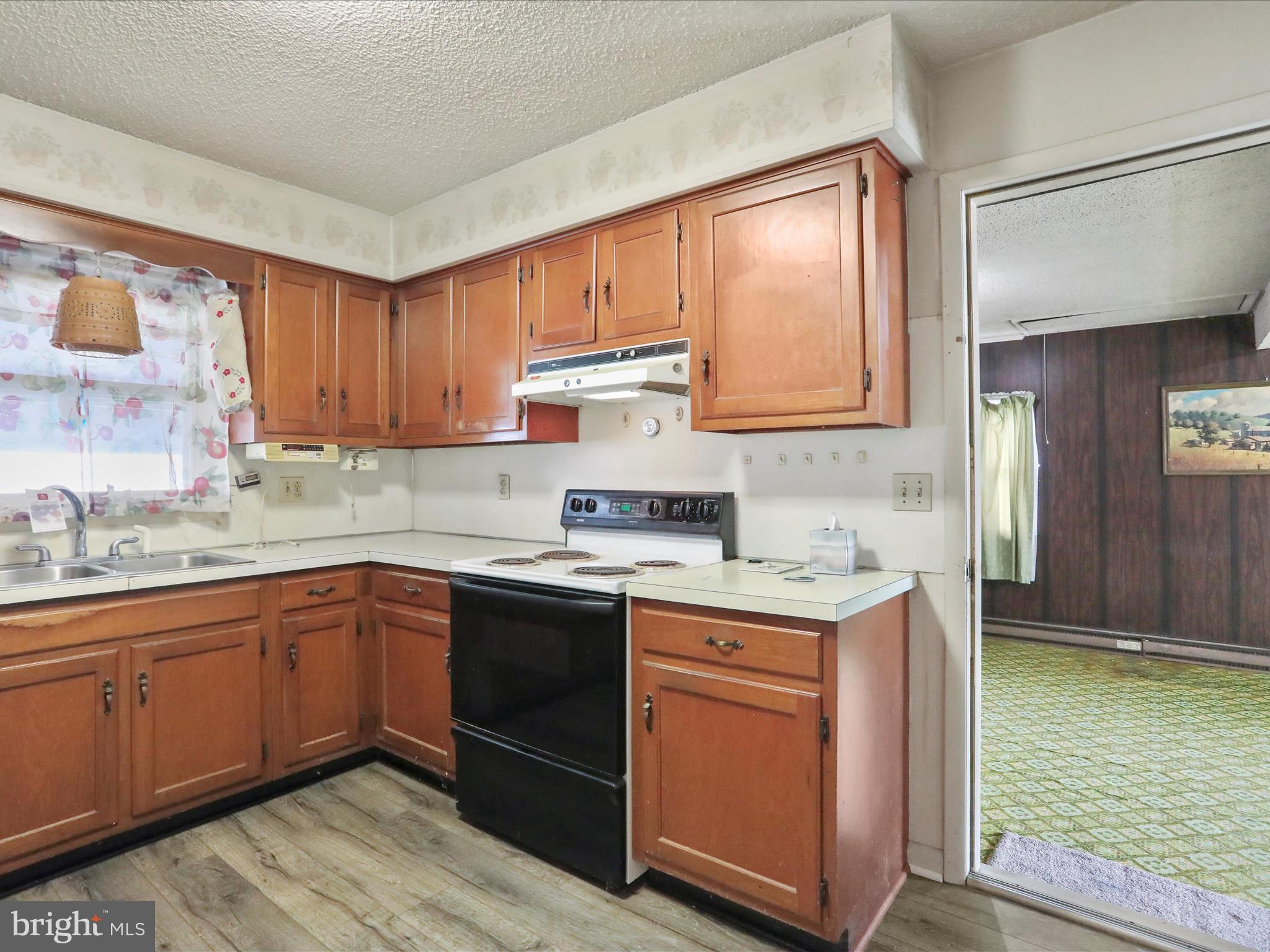 SKY-LIN PARK - Residential