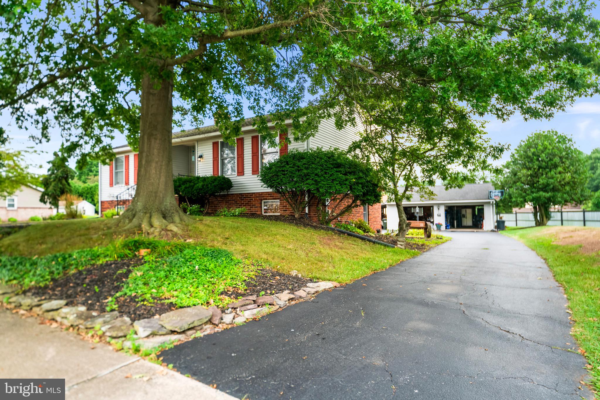 2780 NORTHVUE LANE
