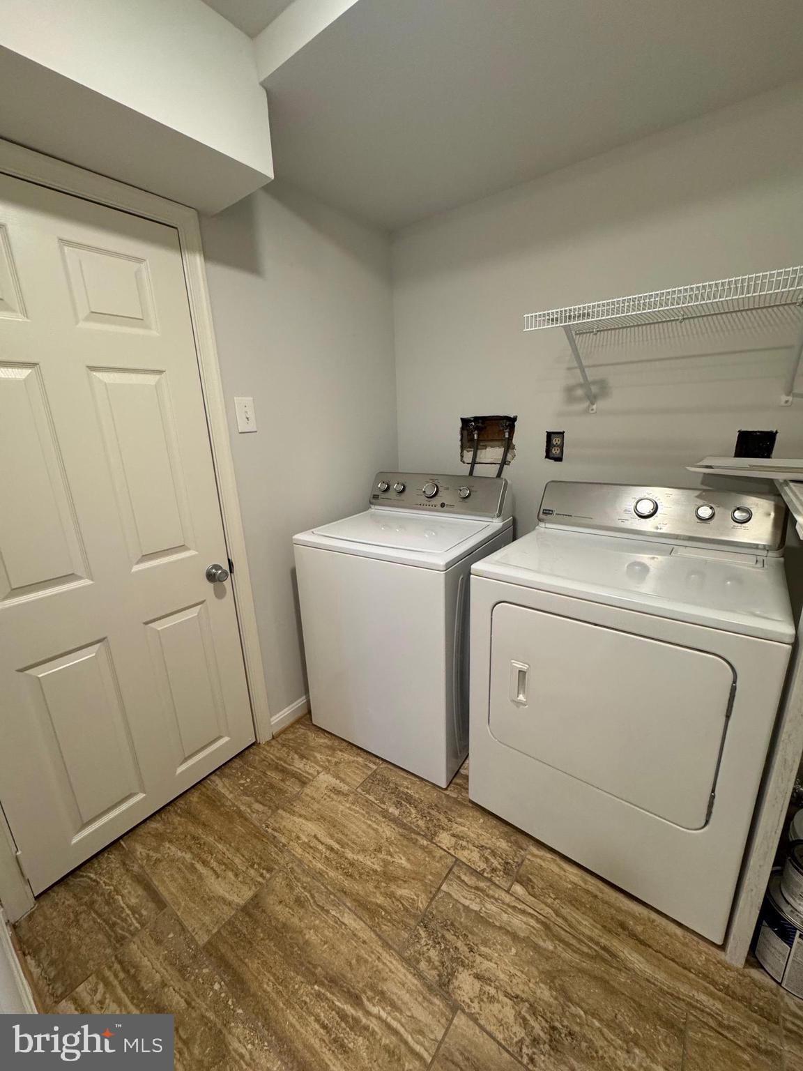 LAKE RIDGE - Residential Lease