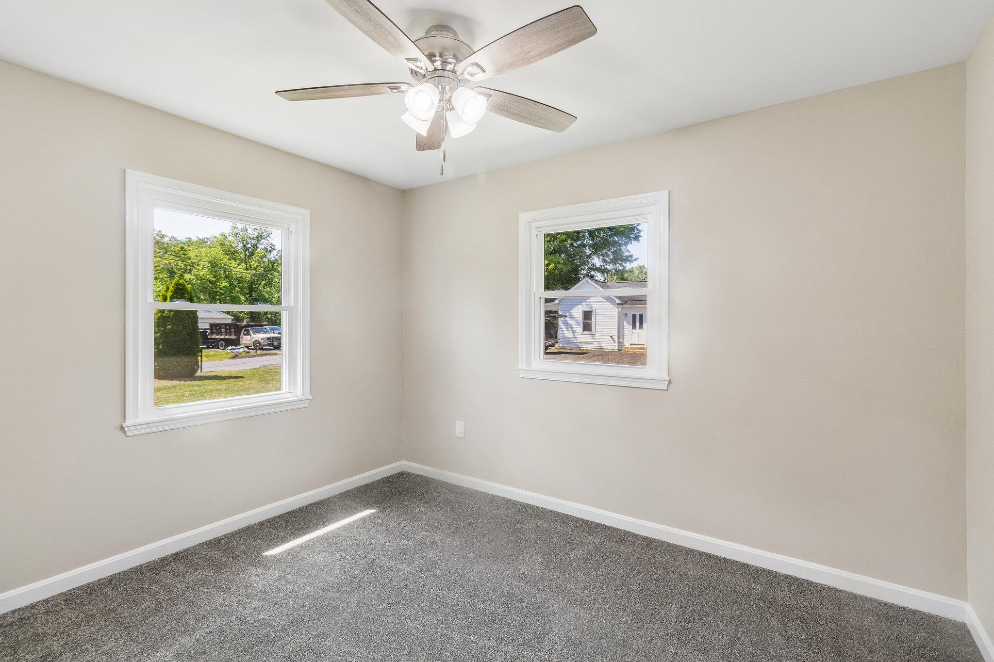 KNOTTS-WEST GLYMONT - Residential