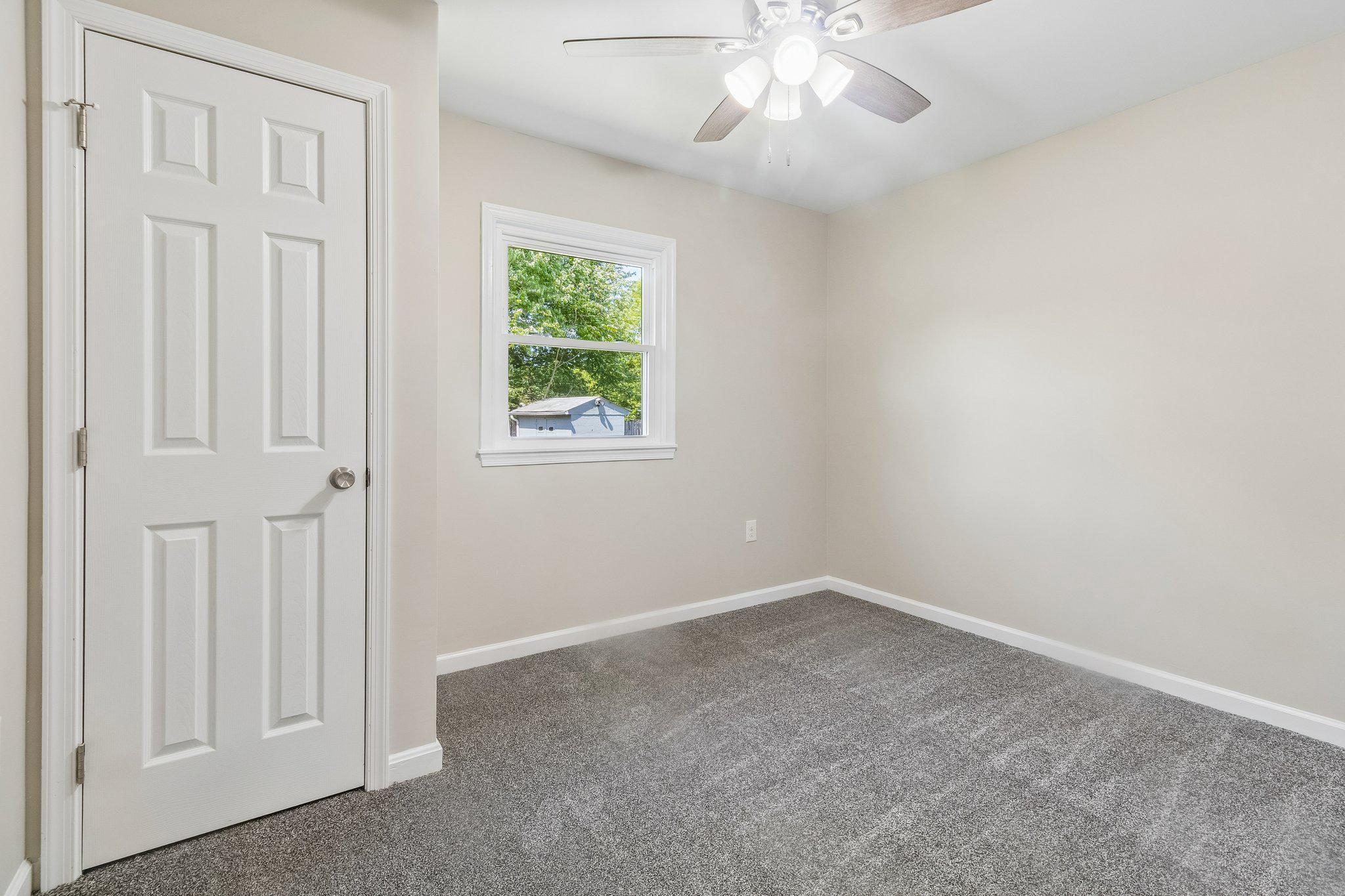 KNOTTS-WEST GLYMONT - Residential