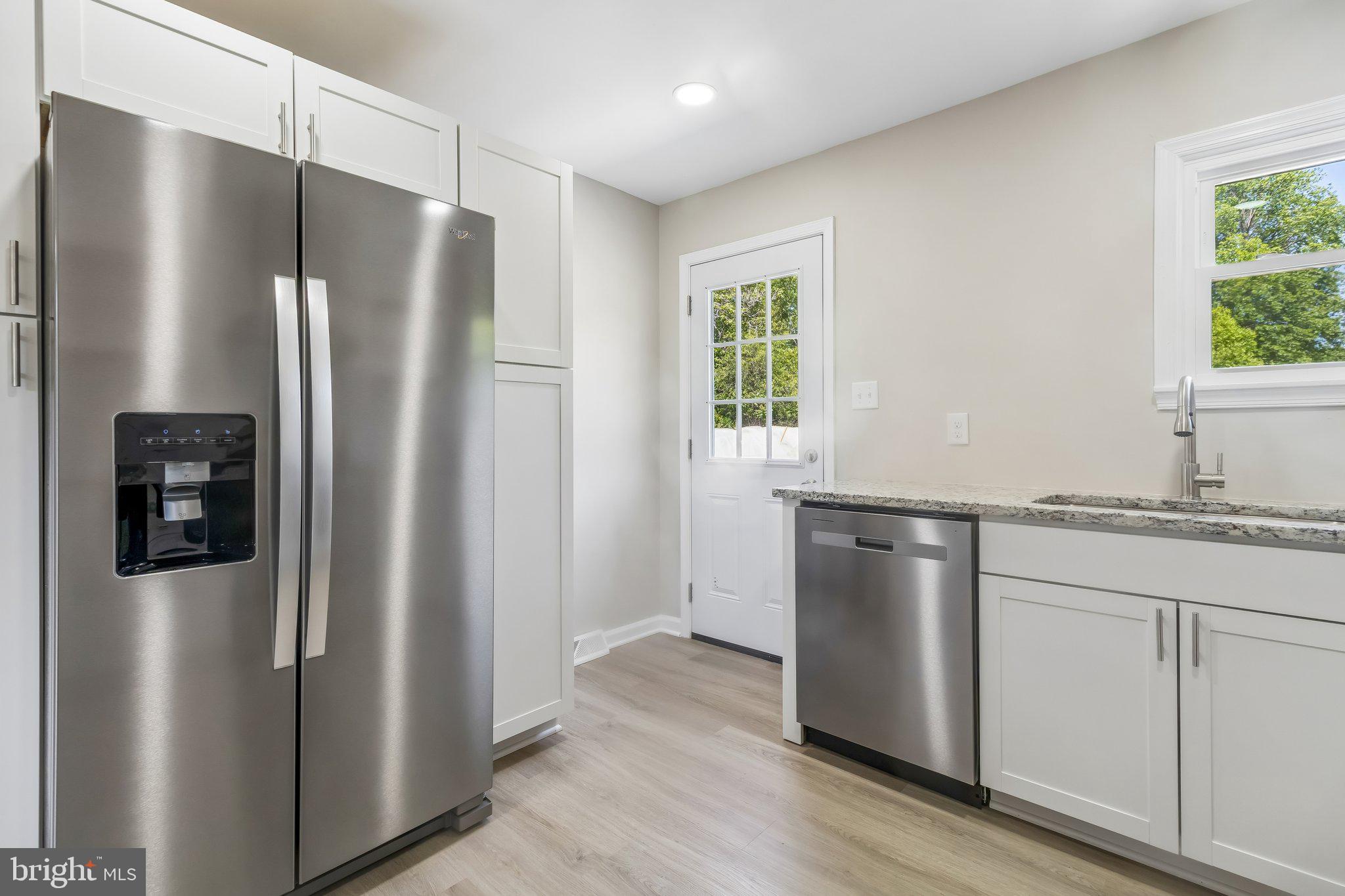 KNOTTS-WEST GLYMONT - Residential
