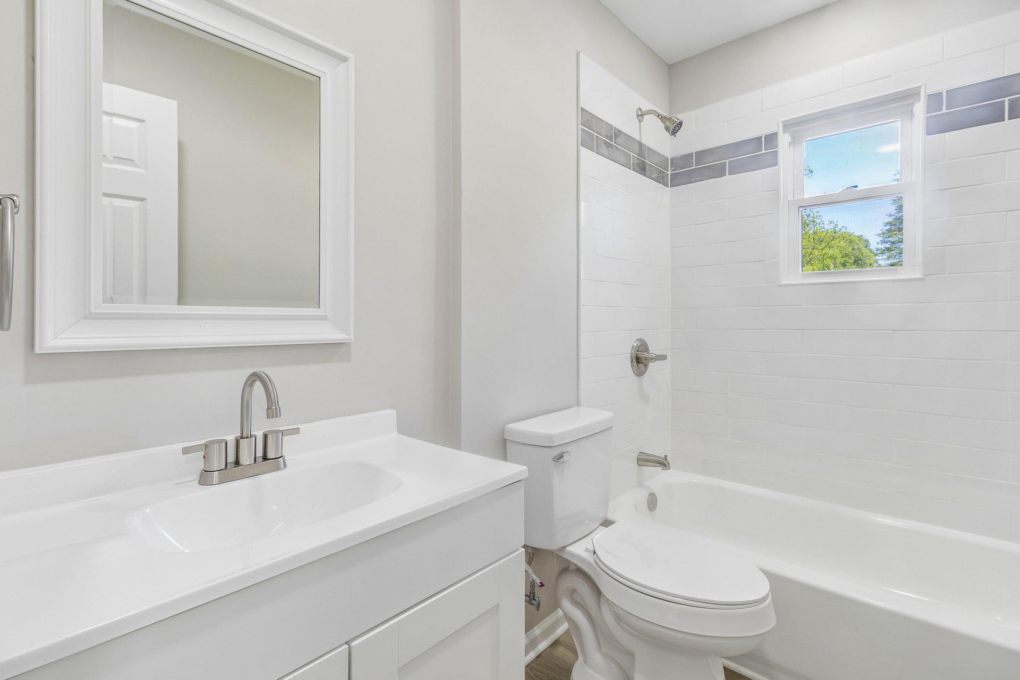 KNOTTS-WEST GLYMONT - Residential