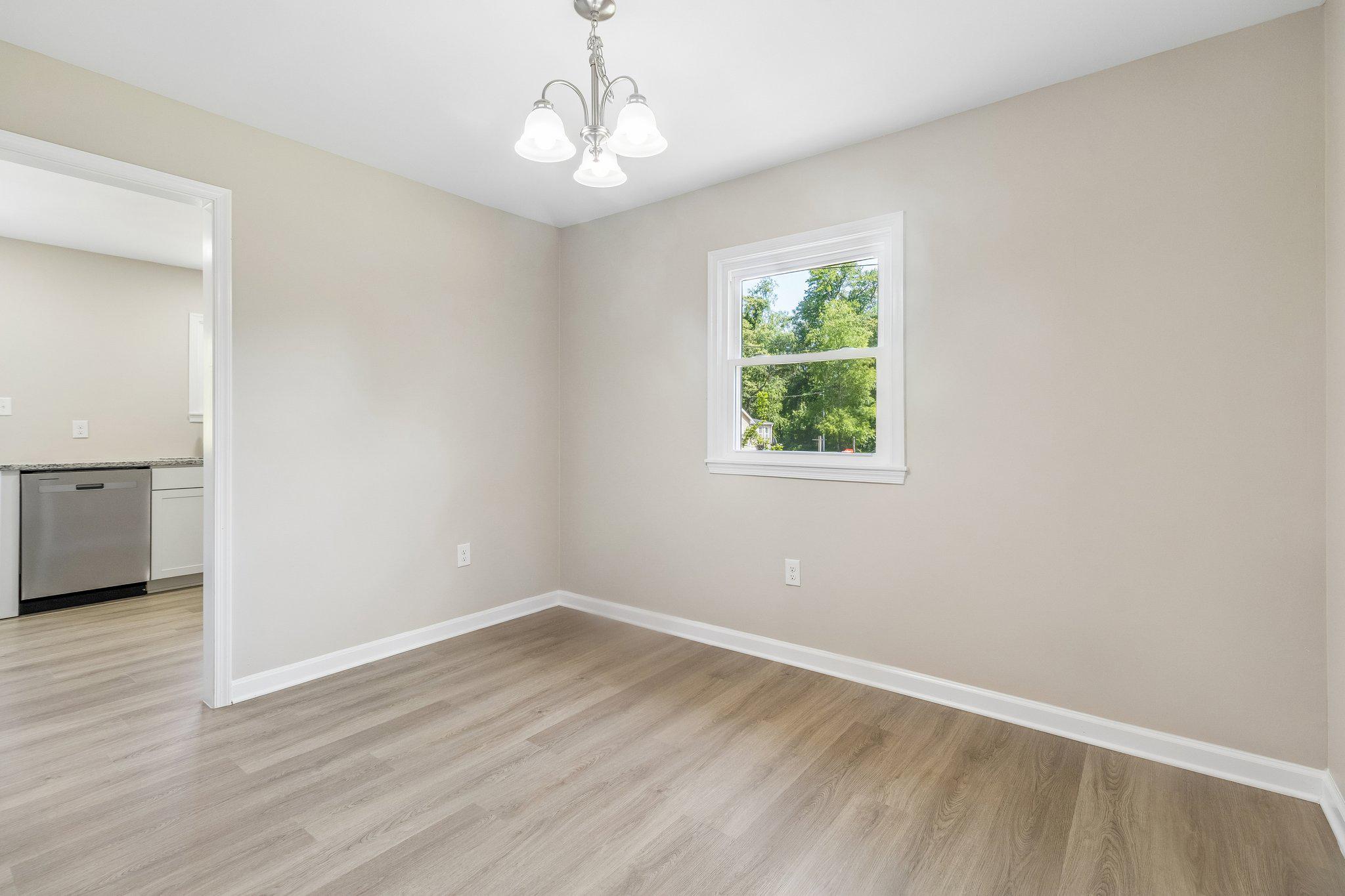 KNOTTS-WEST GLYMONT - Residential