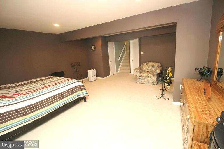 PINECREST - Residential Lease