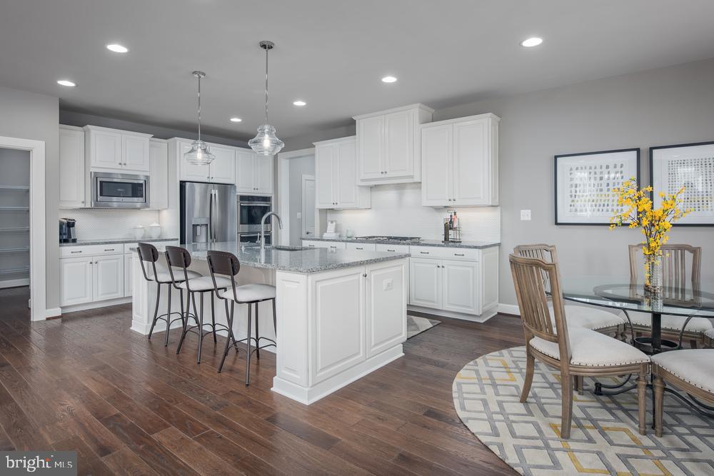 GREYSTONE - Residential