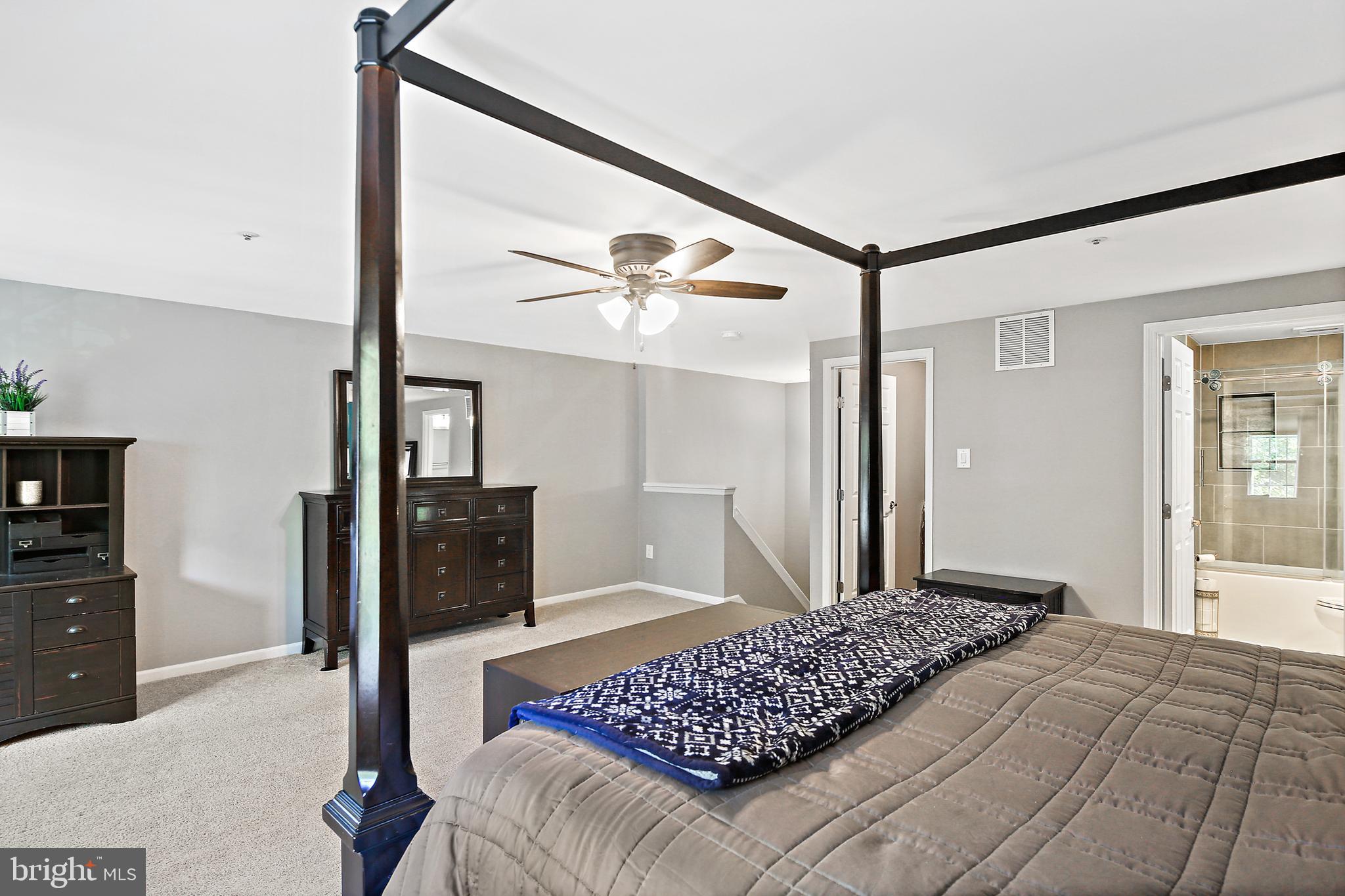 COLUMBIA TOWN CENTER - Residential