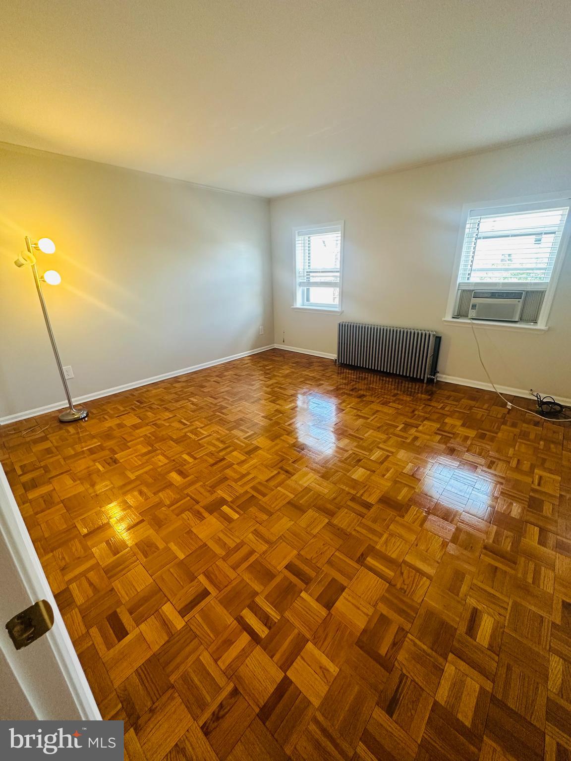 PORT RICHMOND - Residential Lease