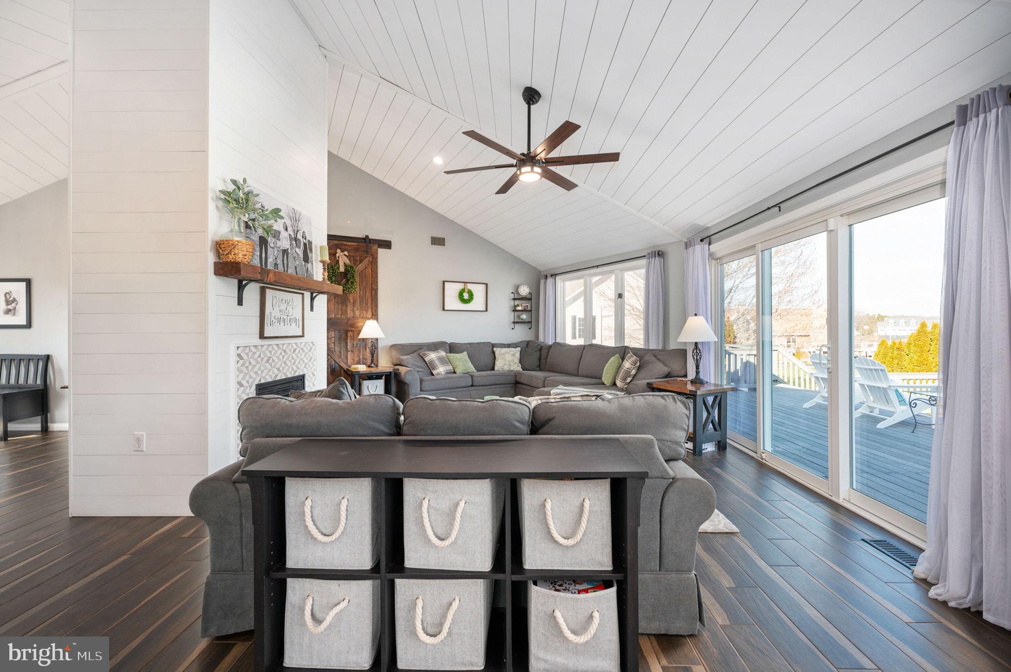 TARA WOODS - Residential