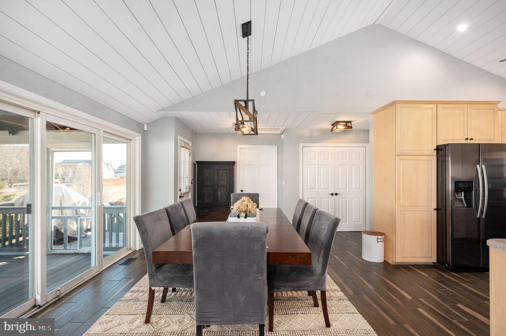 TARA WOODS - Residential