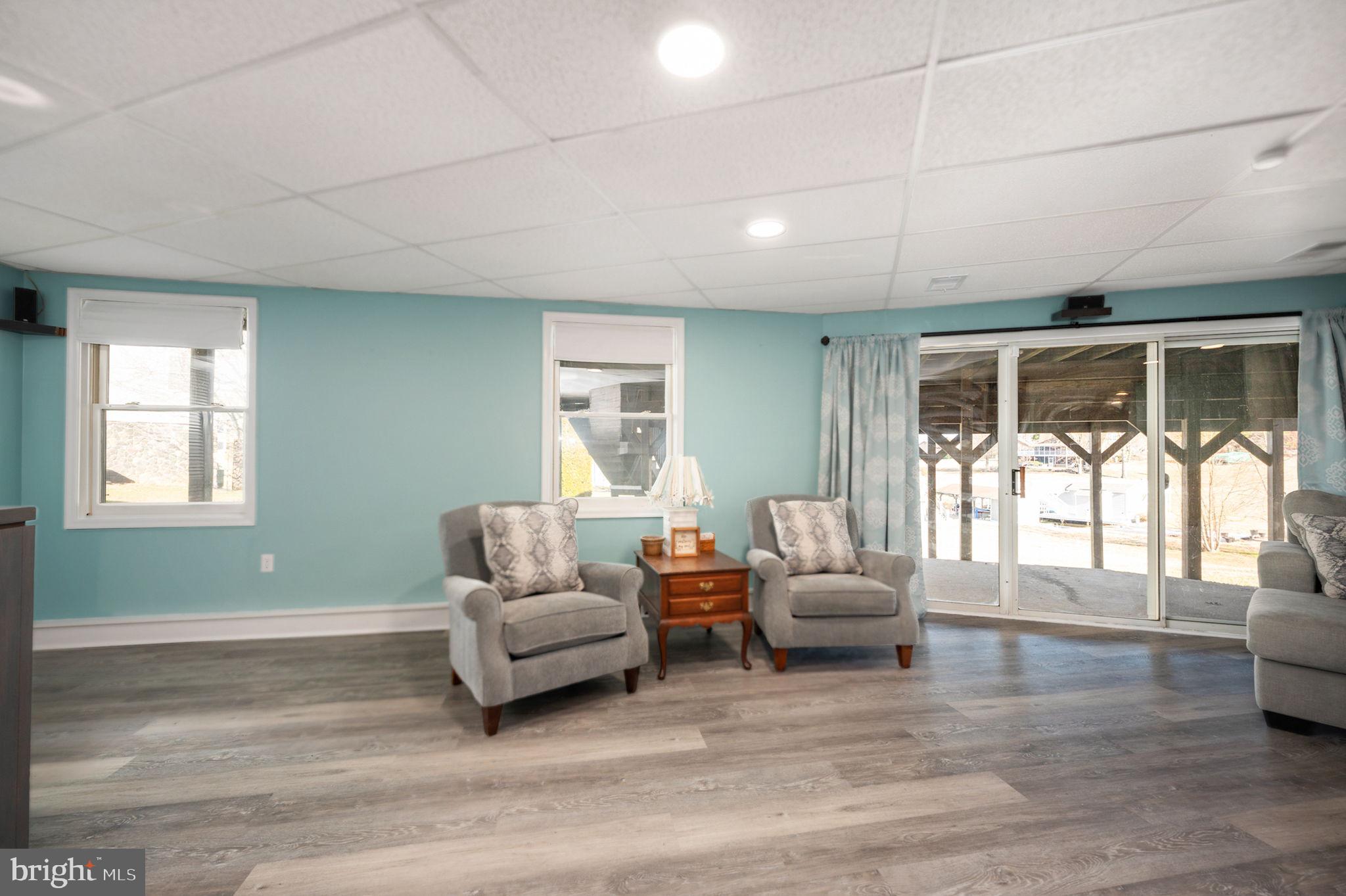 TARA WOODS - Residential