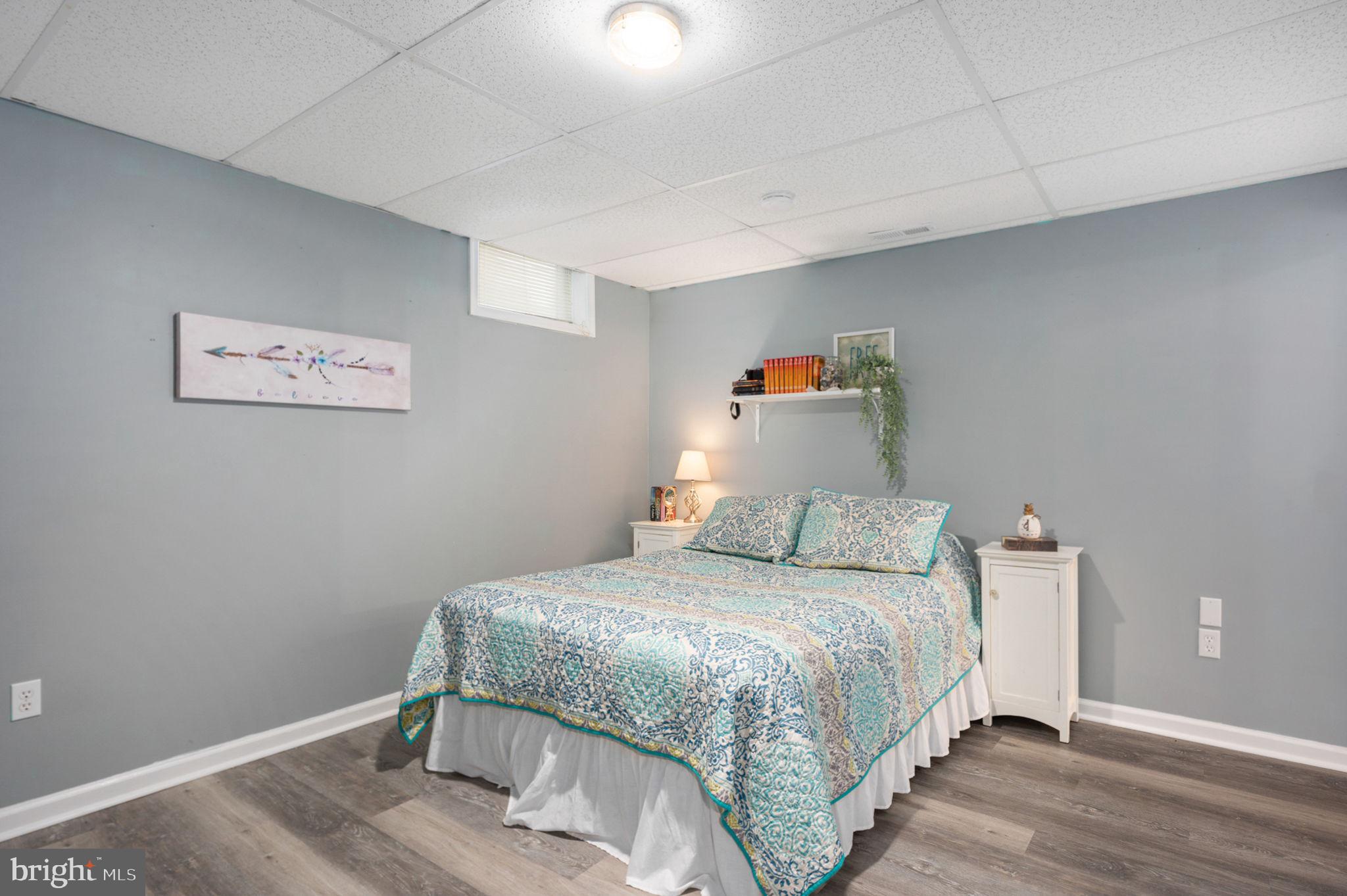 TARA WOODS - Residential