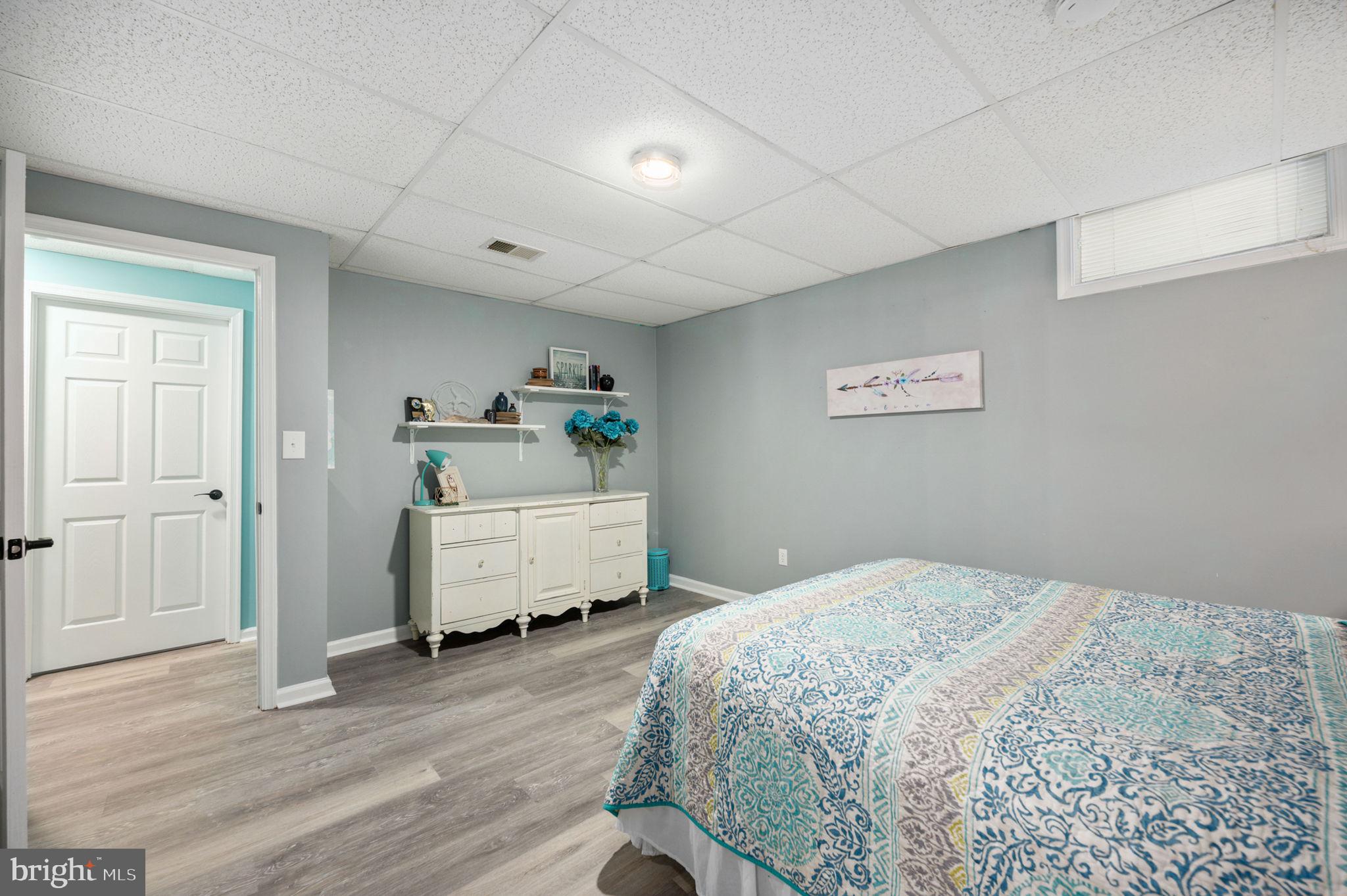 TARA WOODS - Residential