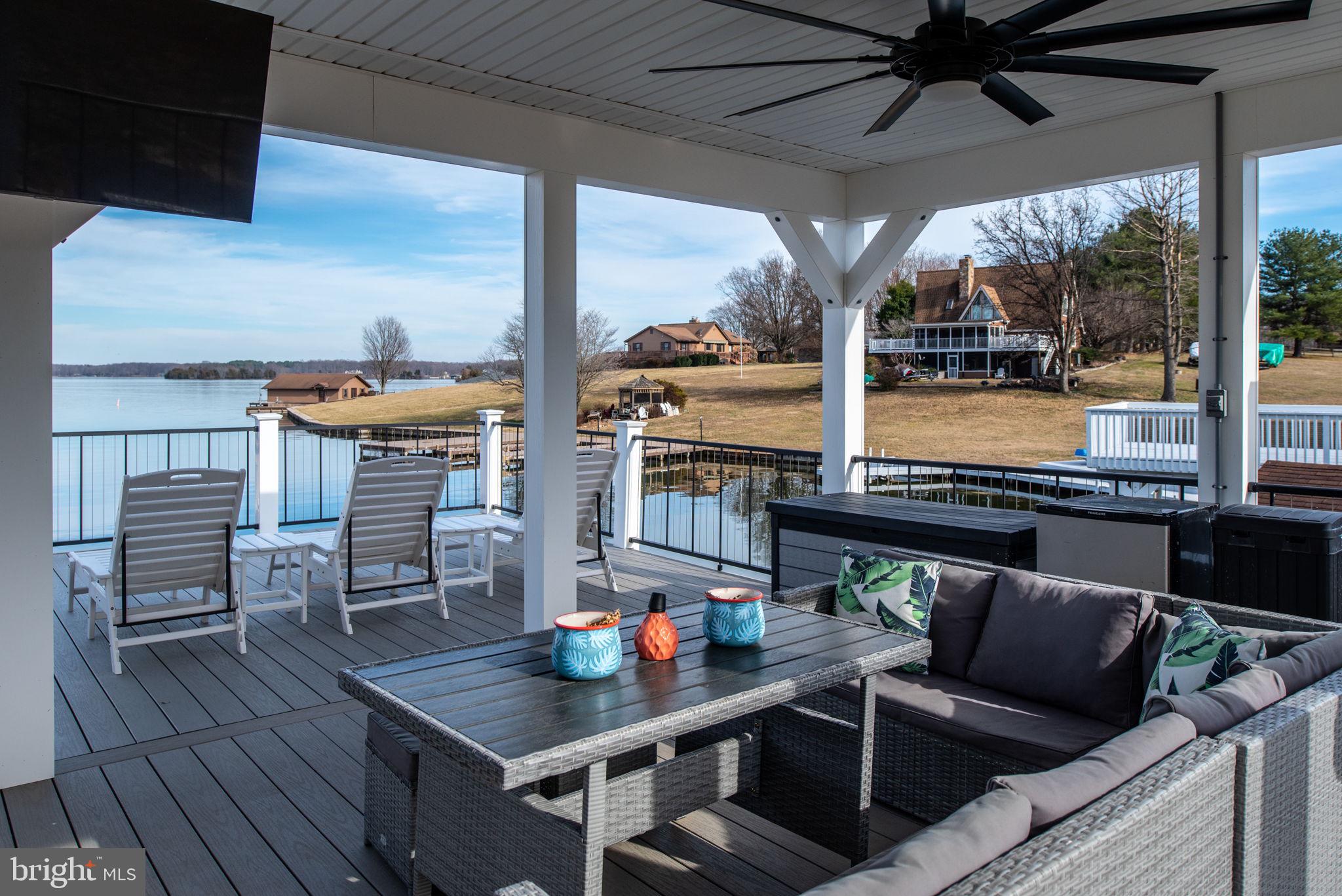 TARA WOODS - Residential