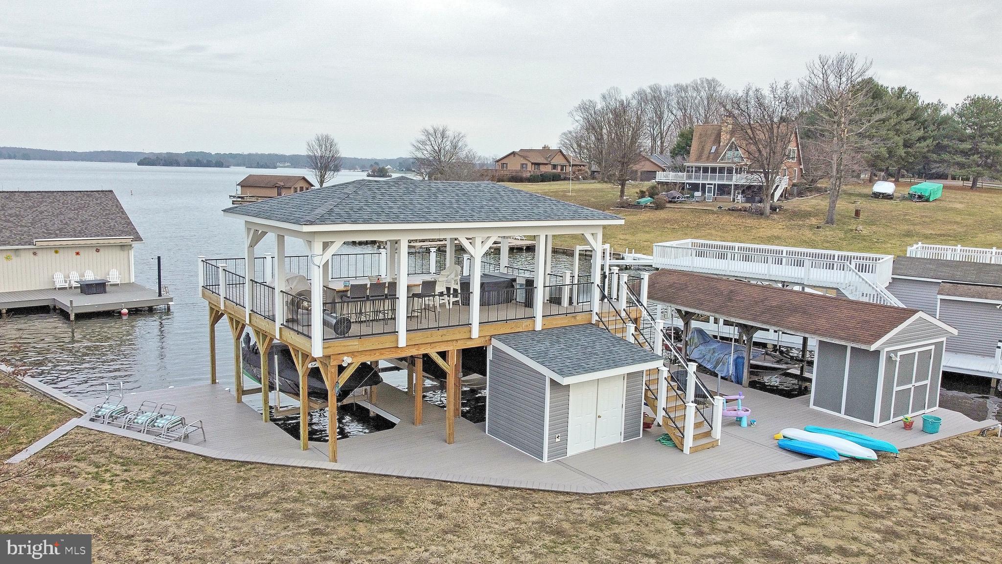 TARA WOODS - Residential