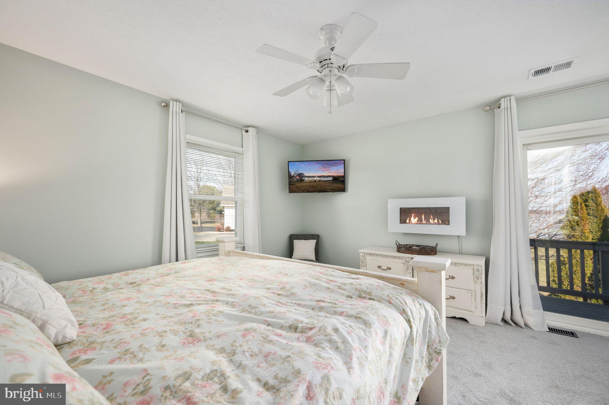 TARA WOODS - Residential