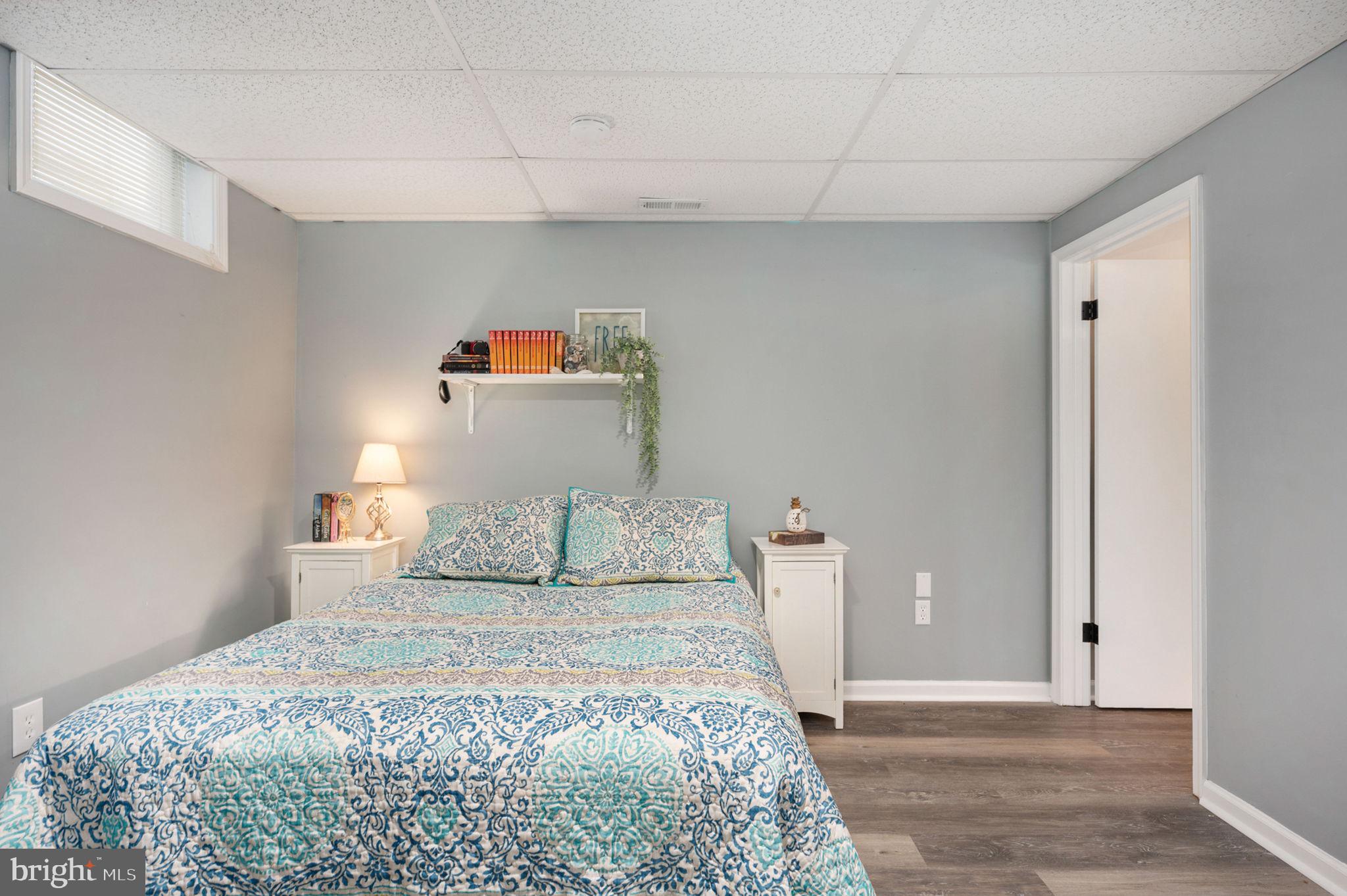 TARA WOODS - Residential