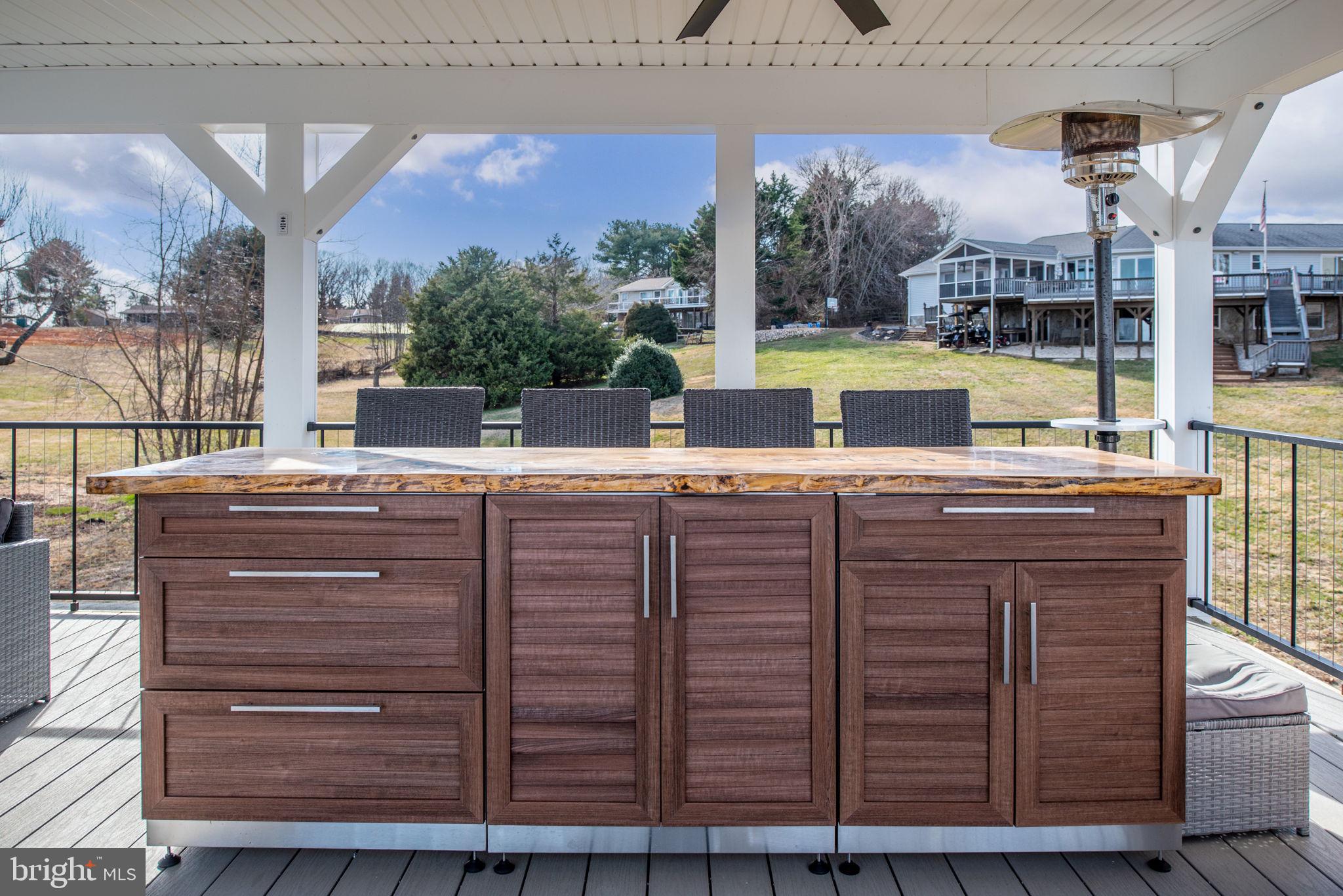 TARA WOODS - Residential