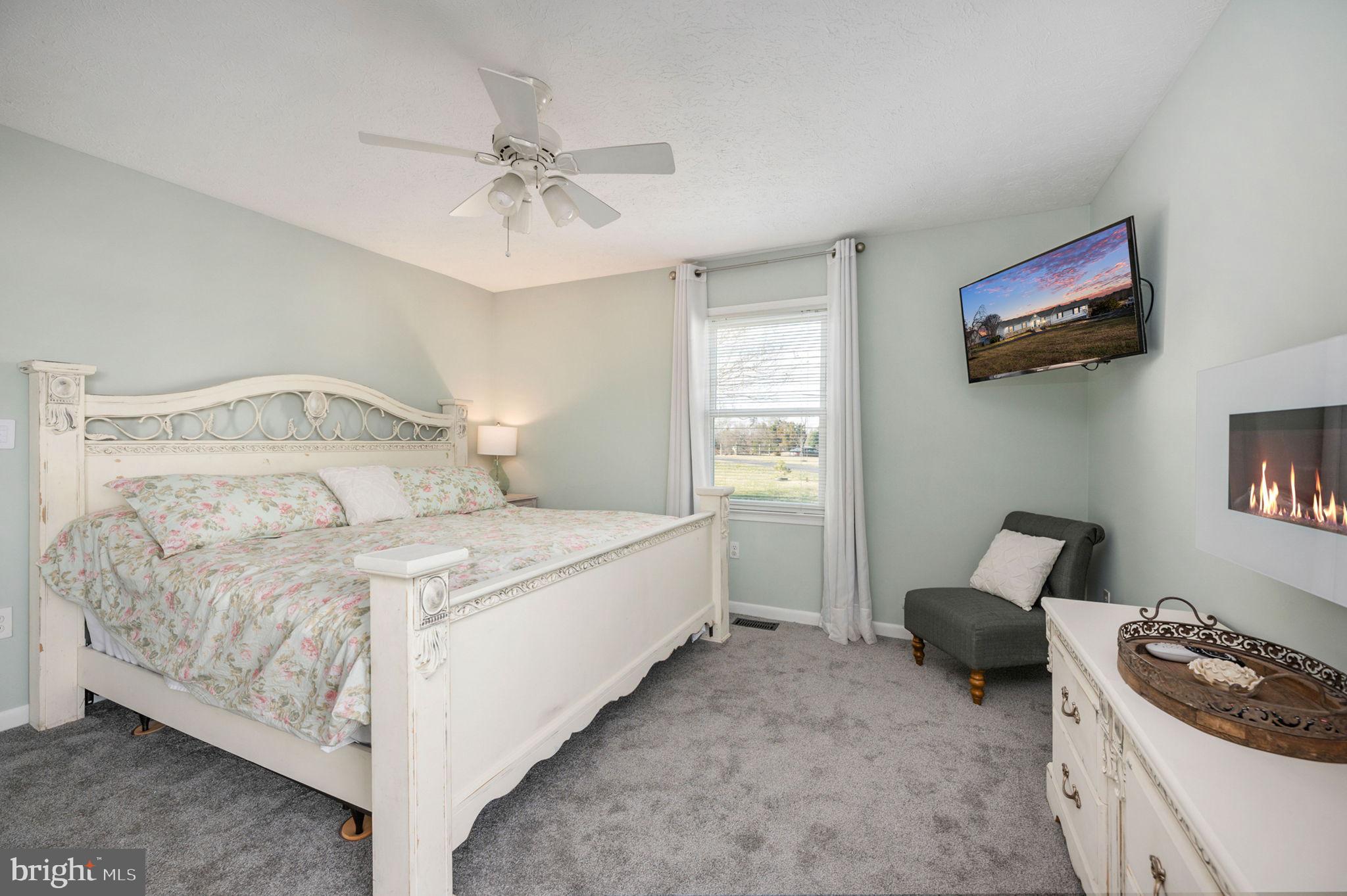 TARA WOODS - Residential