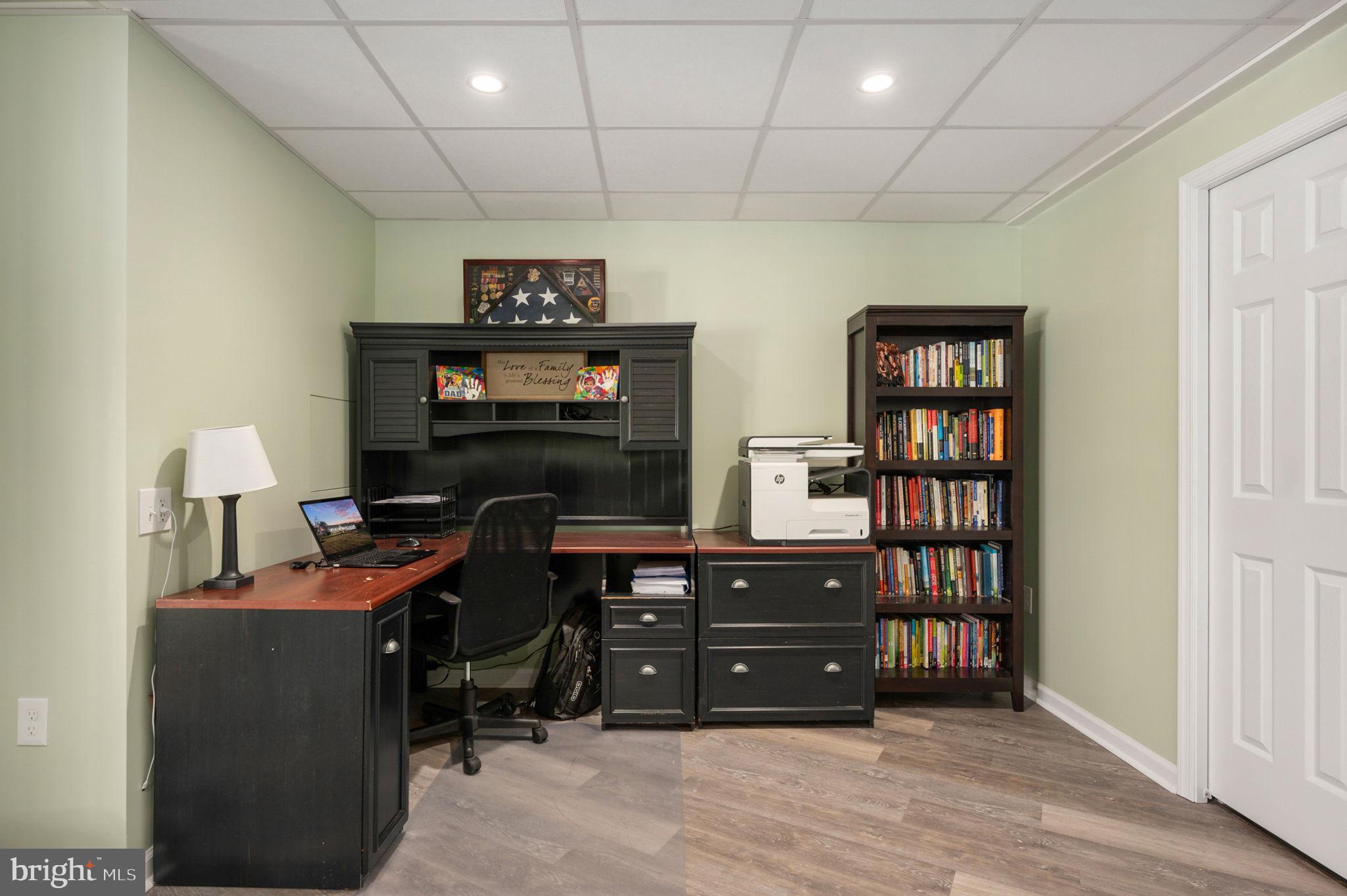 TARA WOODS - Residential