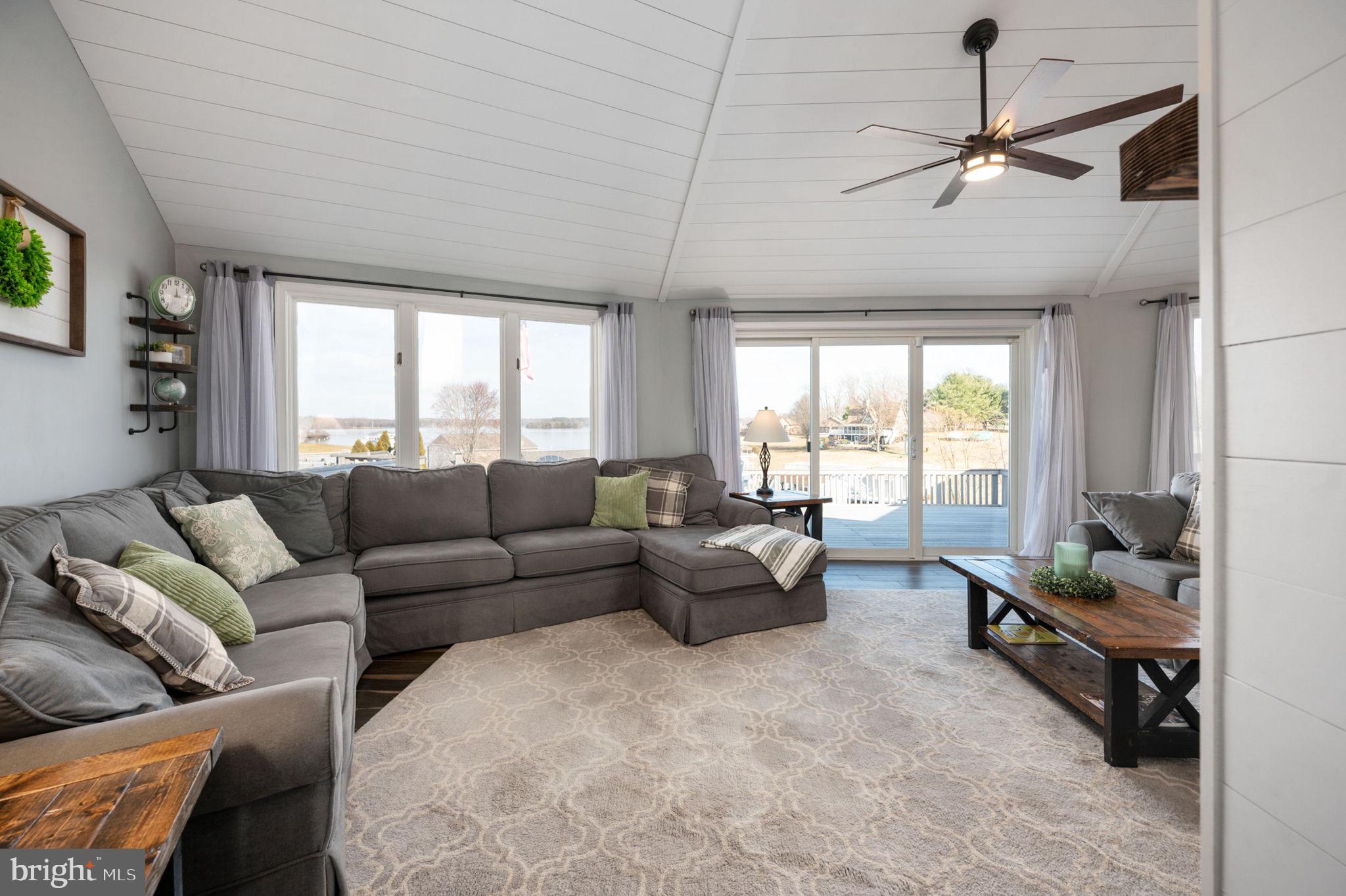 TARA WOODS - Residential